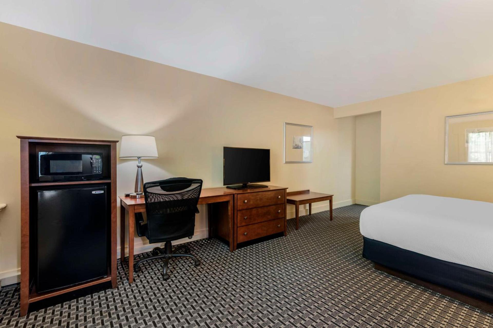 Best Western Plus Brunswick Bath photo 20