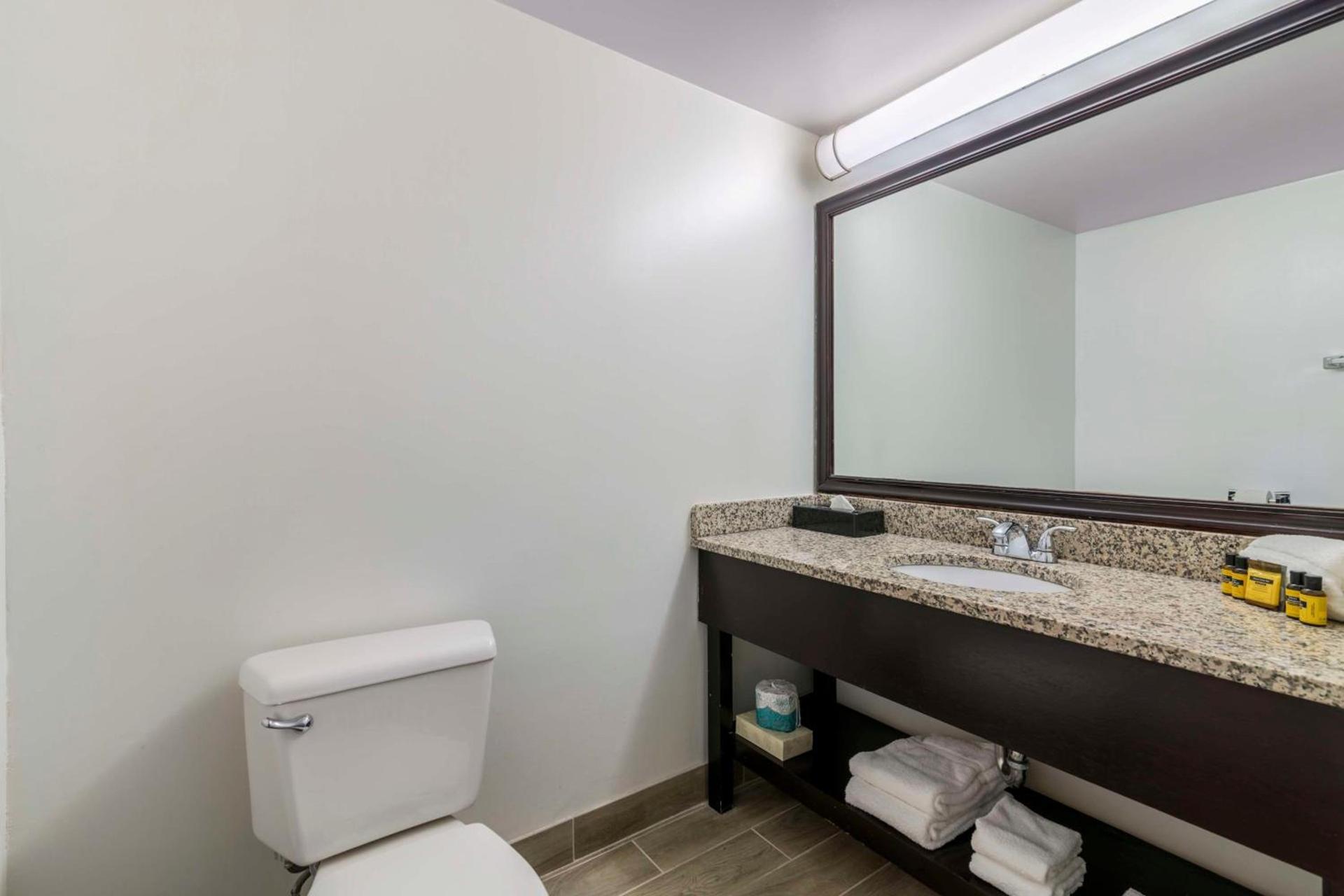 Best Western Plus Brunswick Bath photo 37