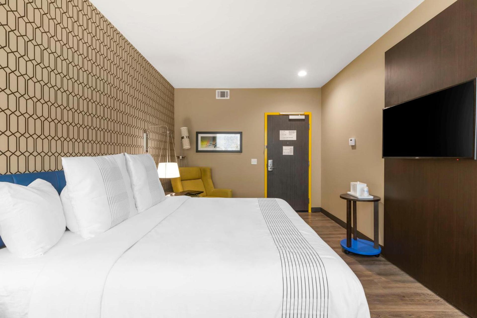 GLo Best Western Pooler - Savannah Airport Hotel photo 18