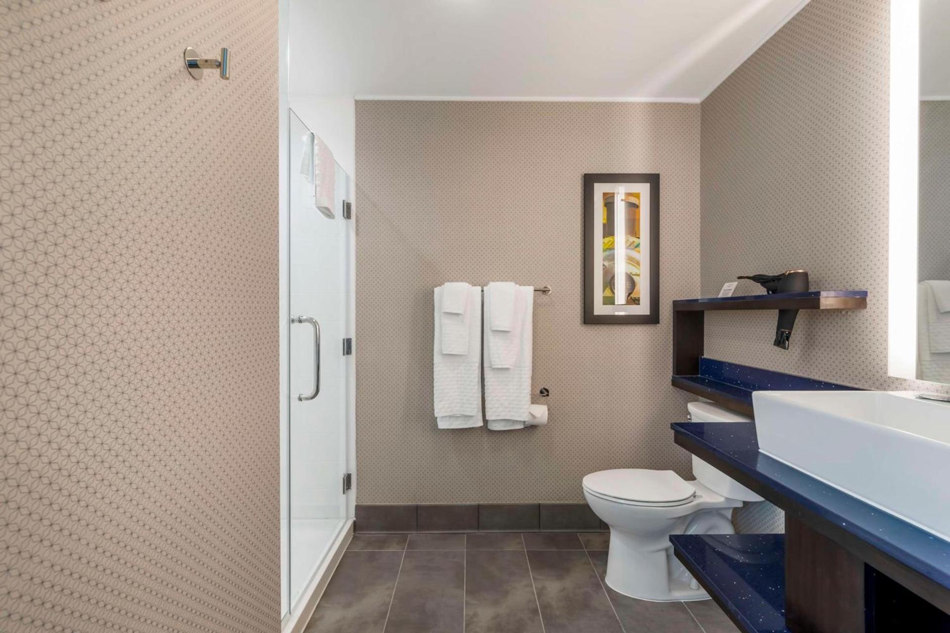 GLo Best Western Pooler - Savannah Airport Hotel photo 22