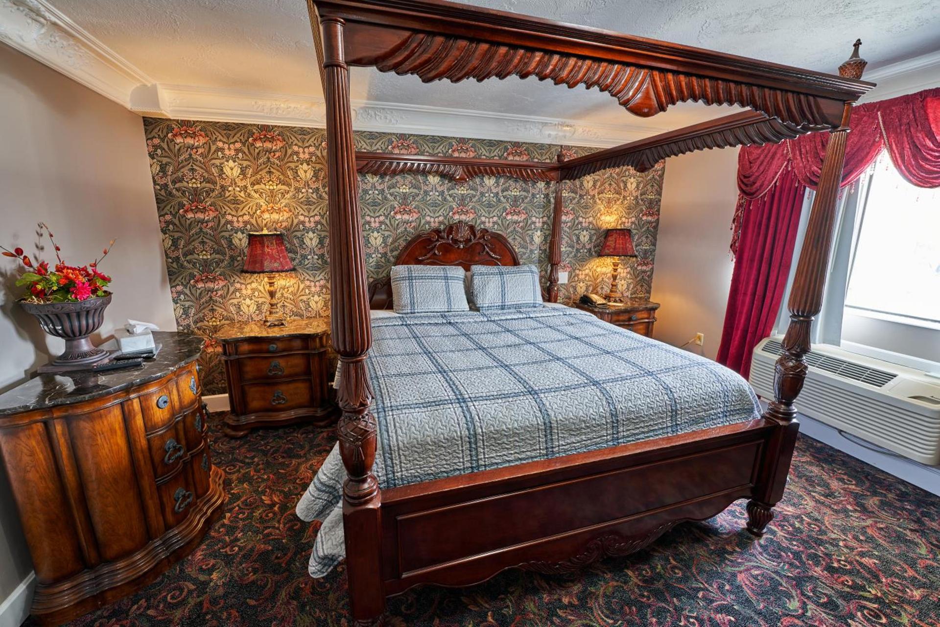 Hyannis Plaza Hotel photo 31