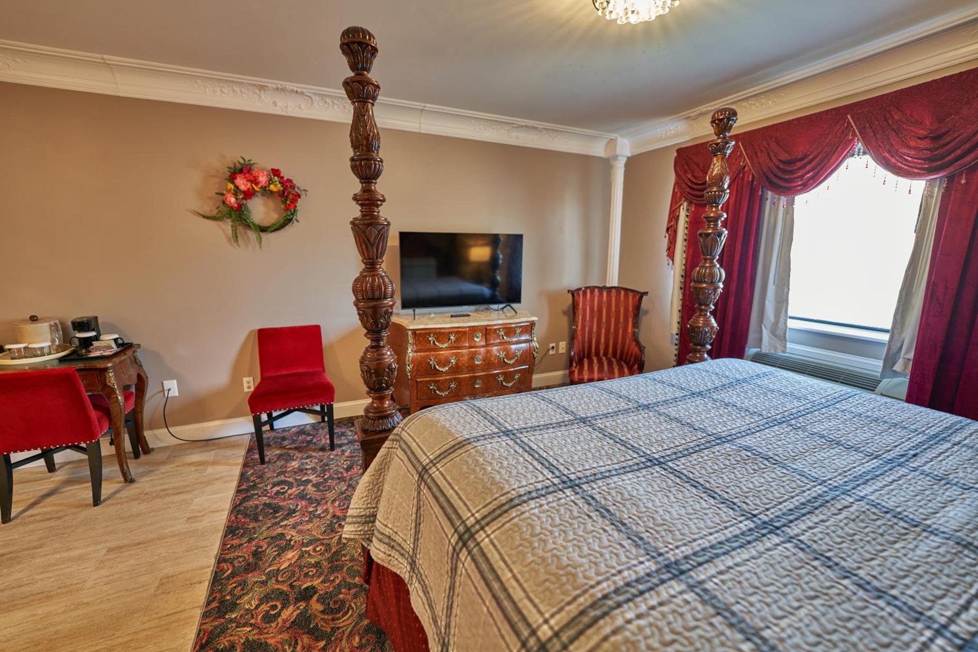 Hyannis Plaza Hotel photo 34