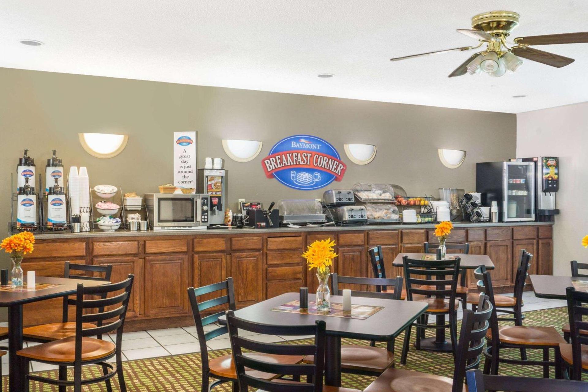 Baymont by Wyndham Piqua photo 4