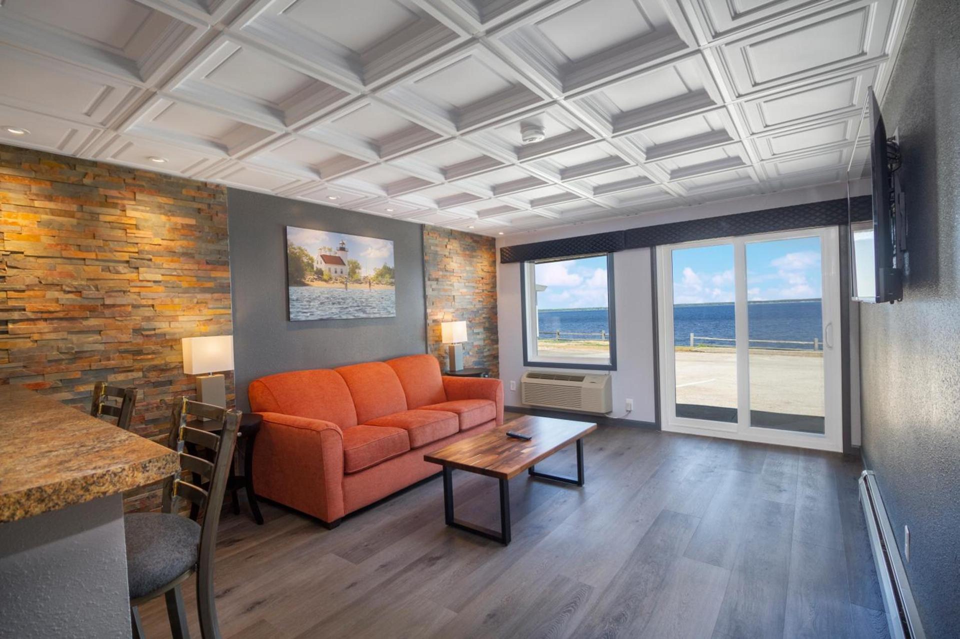 Terrace Bay Hotel - Lakefront photo 24