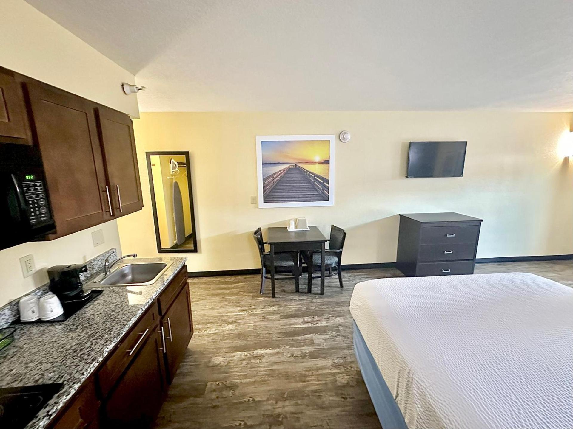 Days Inn by Wyndham New Orleans Pontchartrain photo 50