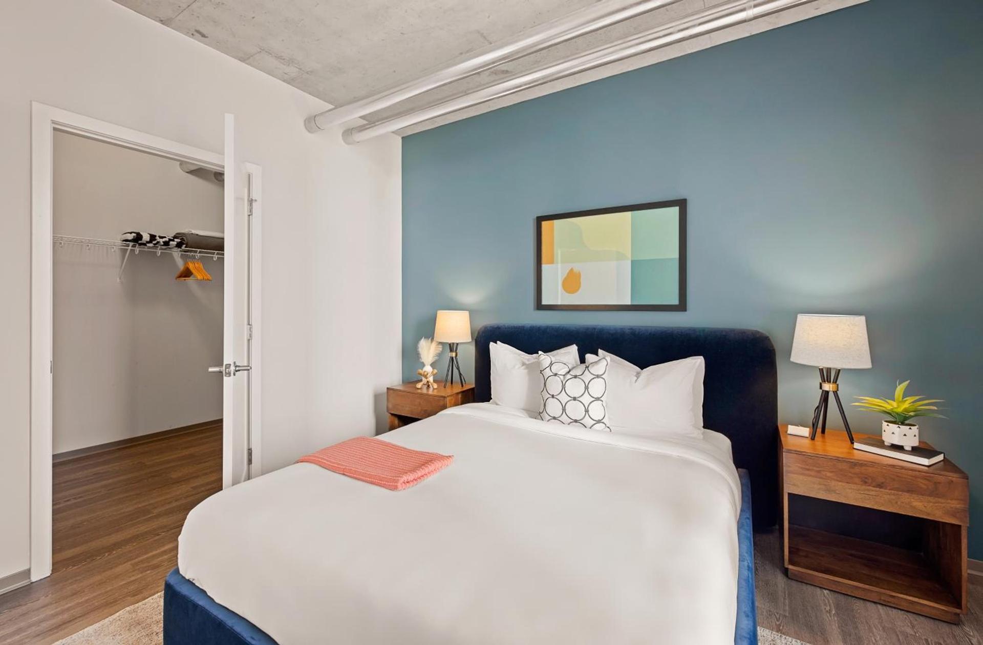 Placemakr Premier SoBro photo 79