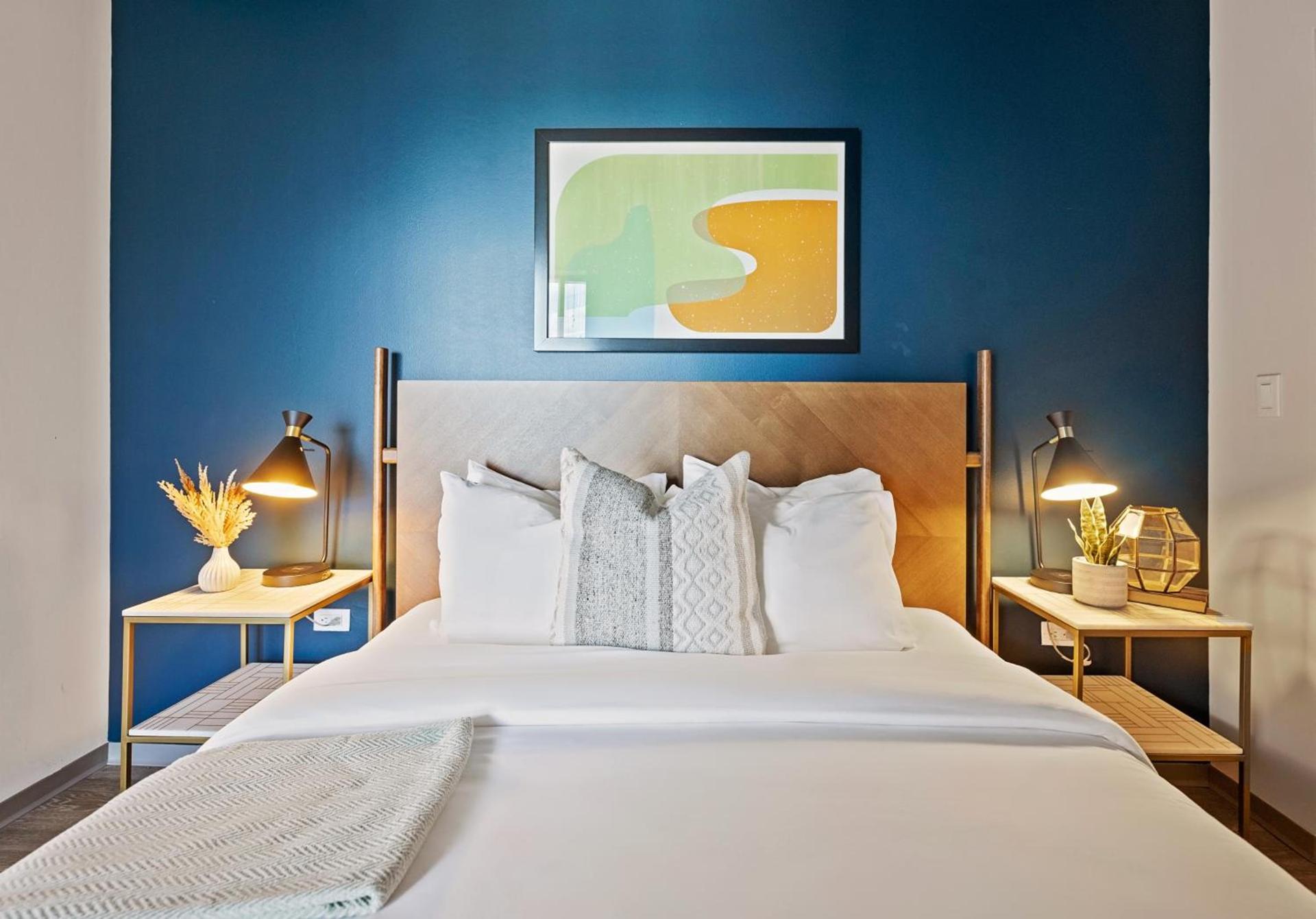 Placemakr Premier SoBro photo 93