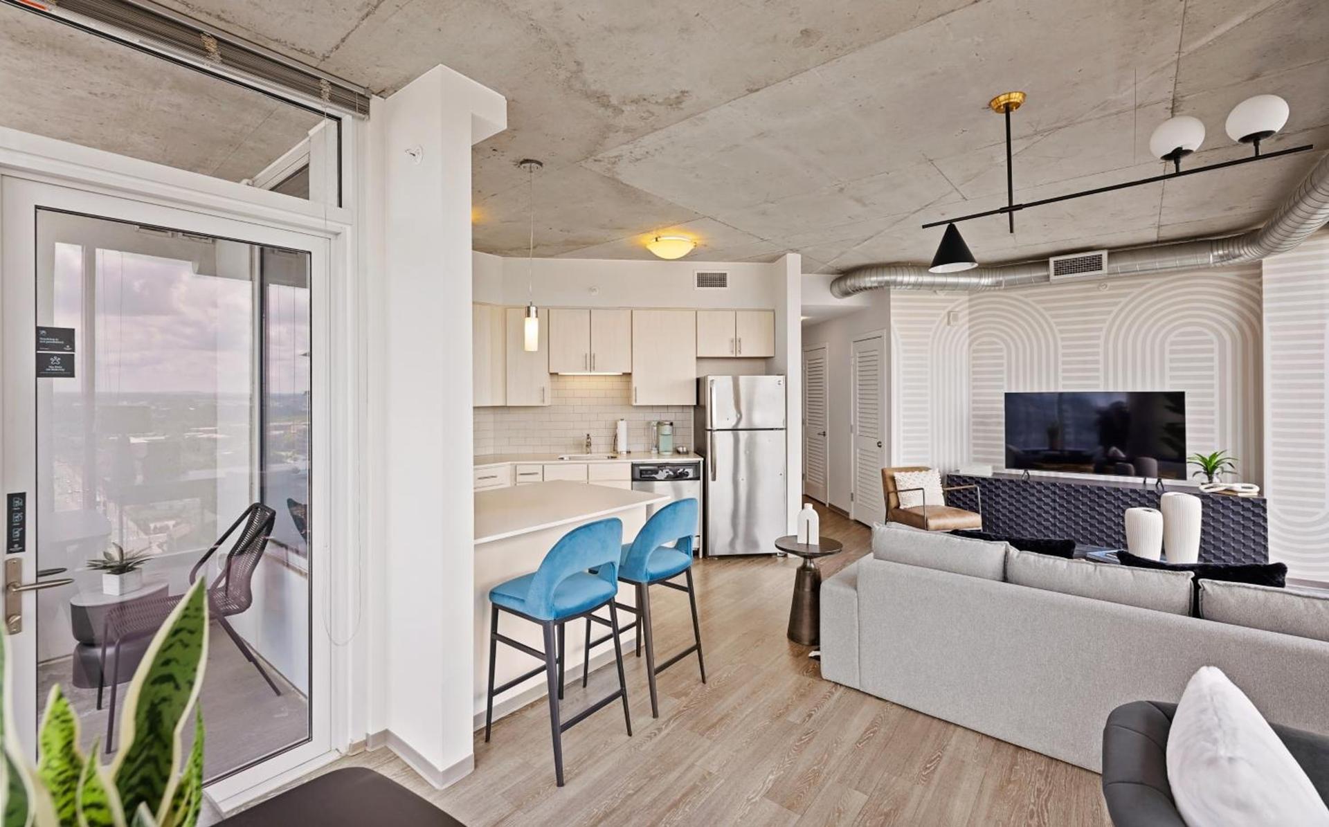 Placemakr Premier SoBro photo 88