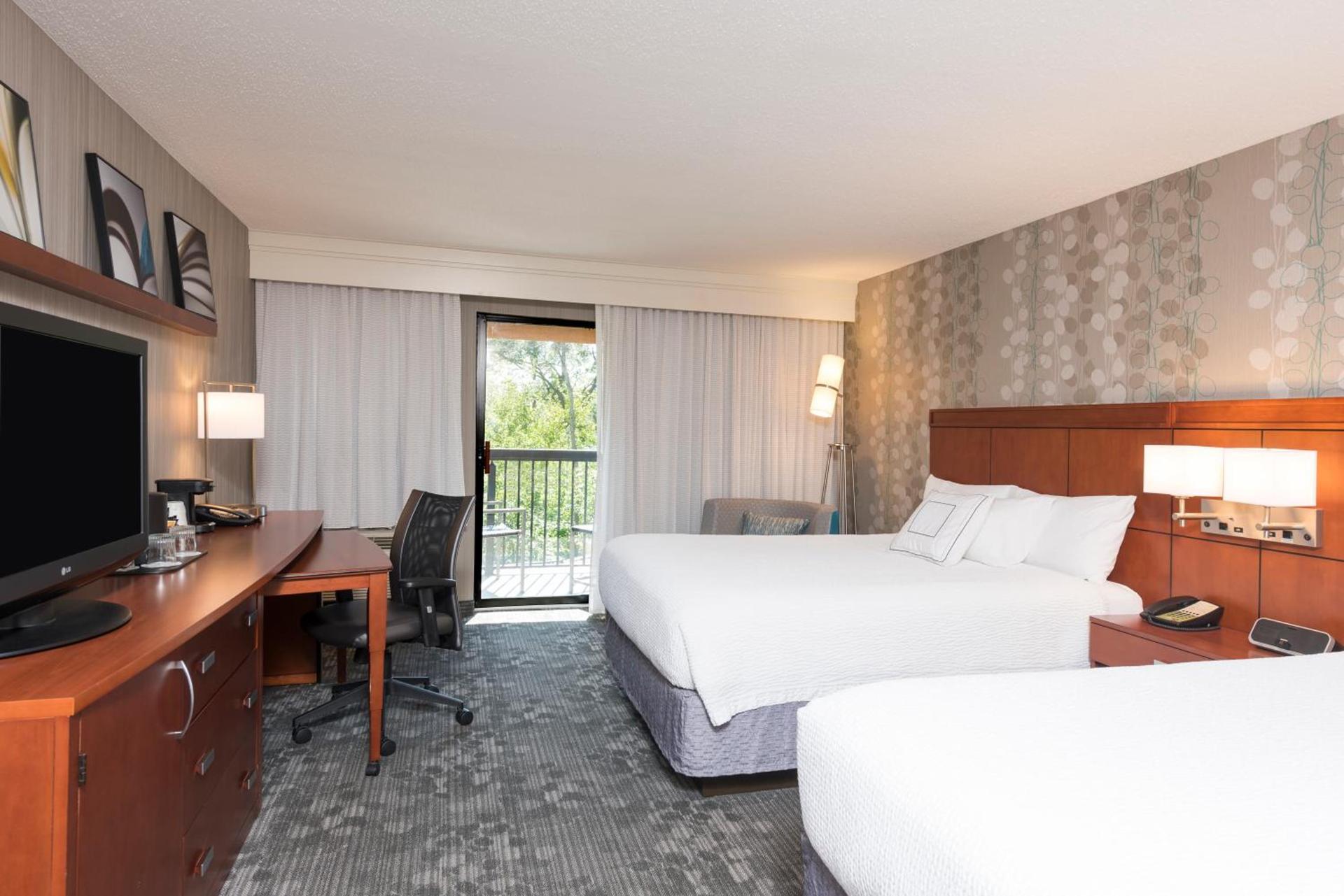 Courtyard by Marriott Traverse City photo 30
