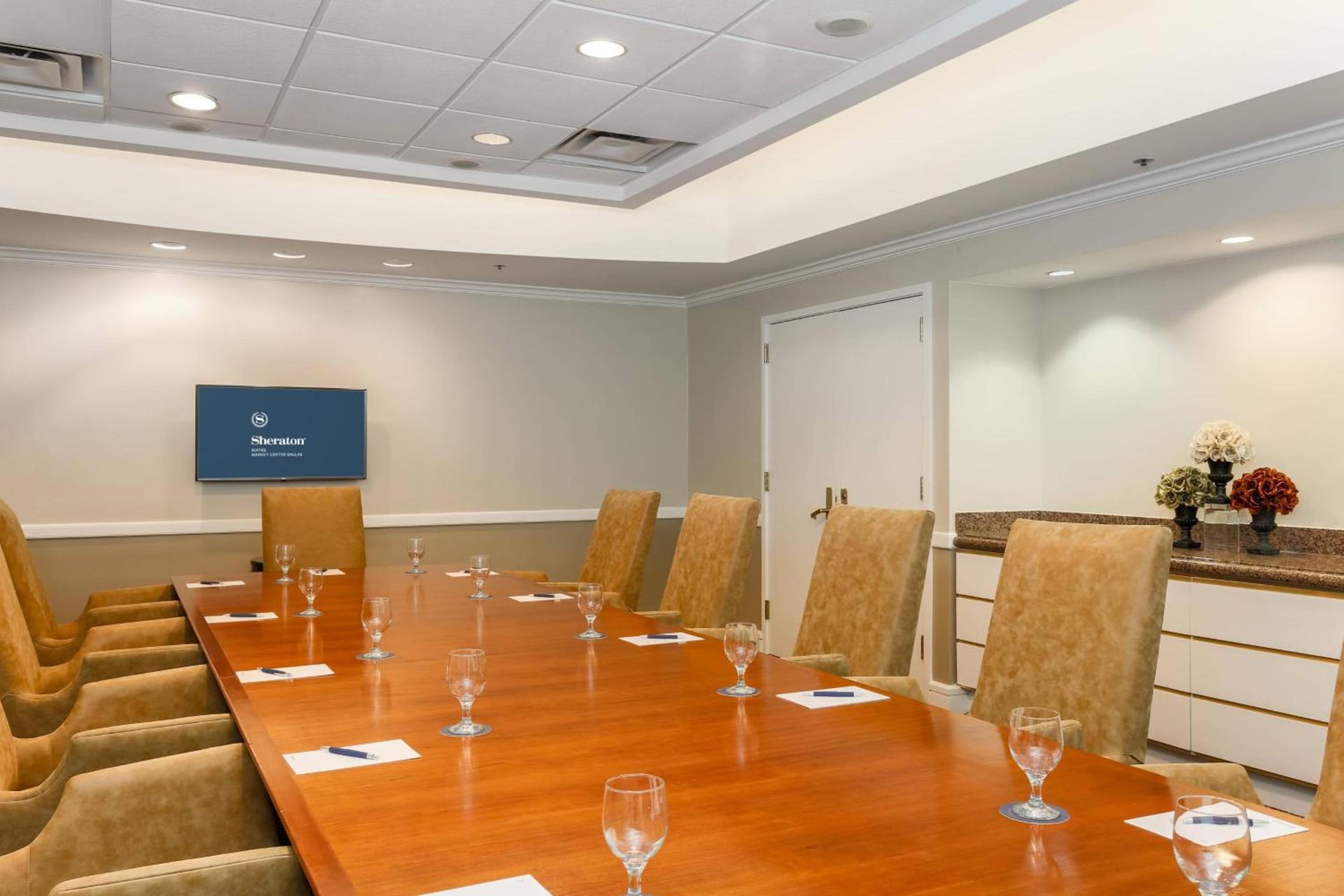 Sheraton Suites Market Center Dallas photo 34