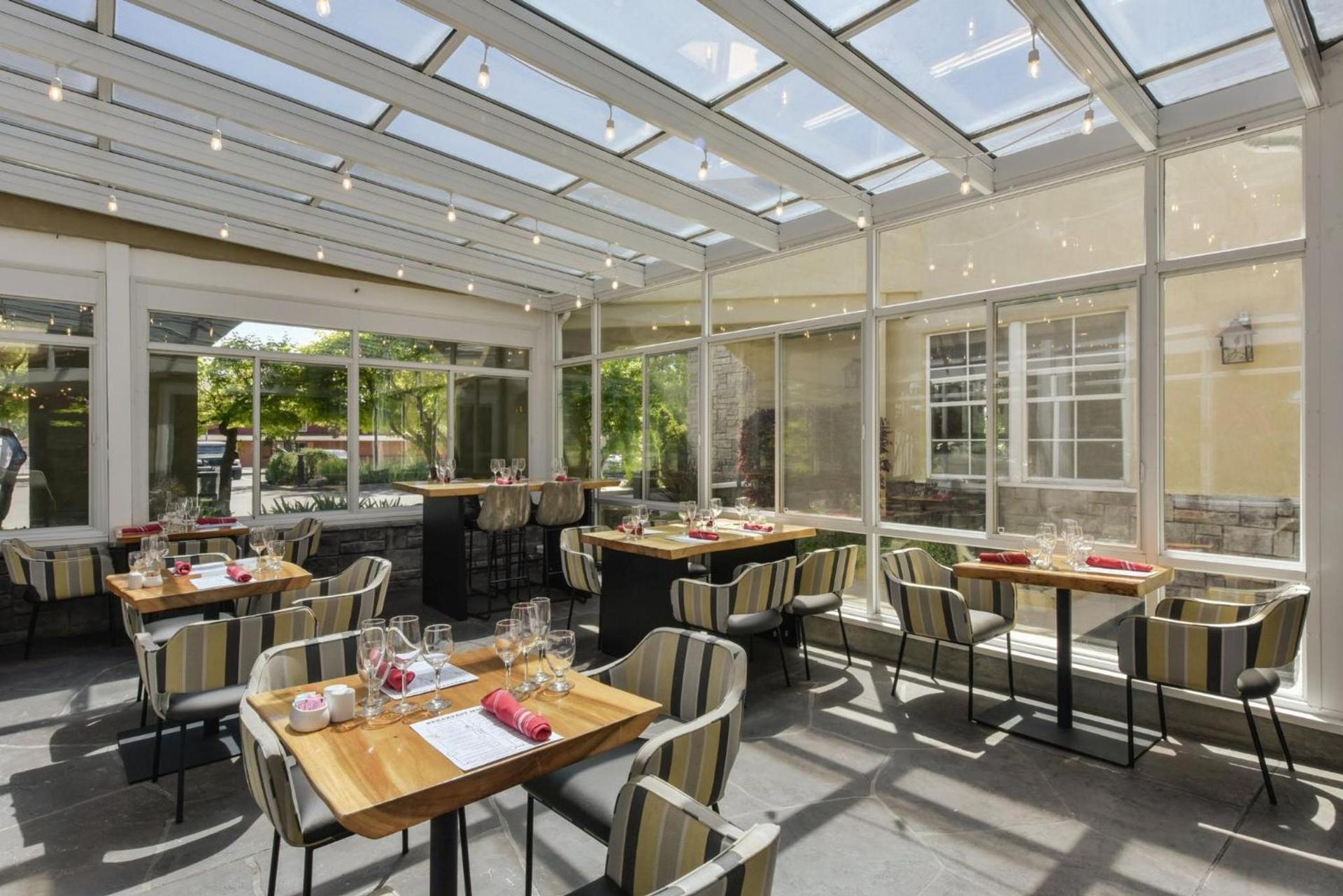 Hotel Indigo Napa Valley by IHG photo 44