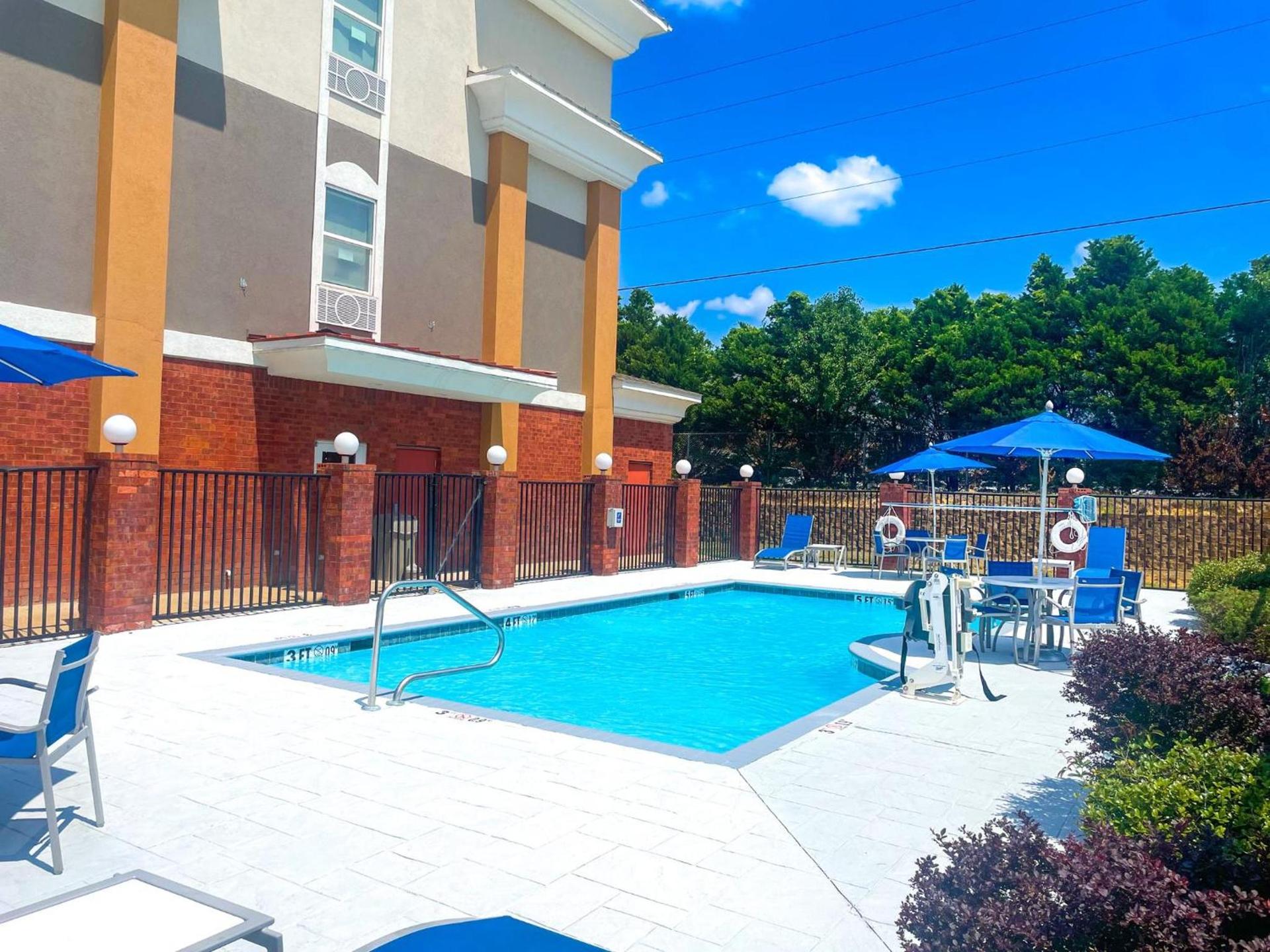 Holiday Inn Express McComb by IHG photo 15