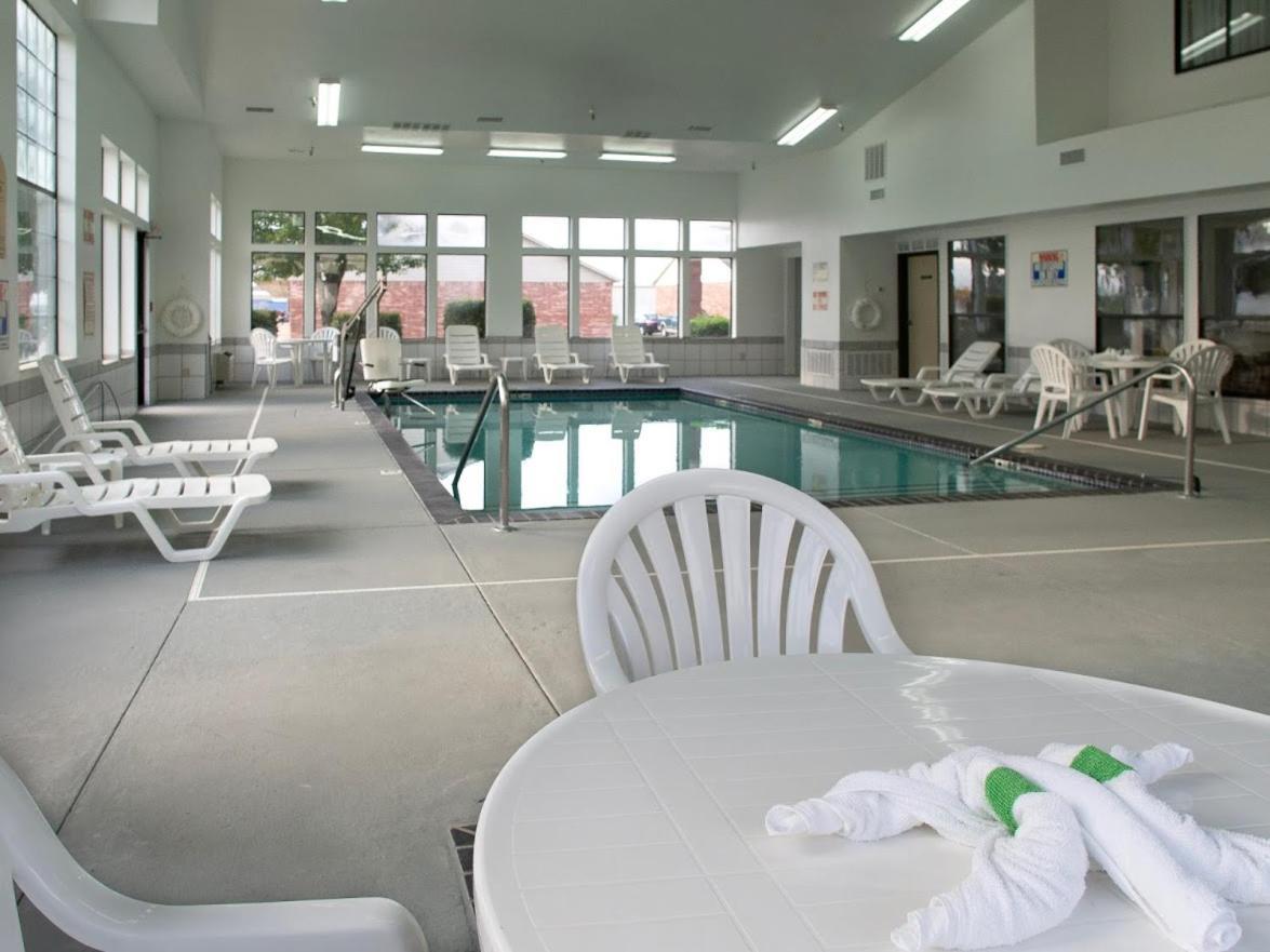 Quality Inn Moore - Oklahoma City photo 41