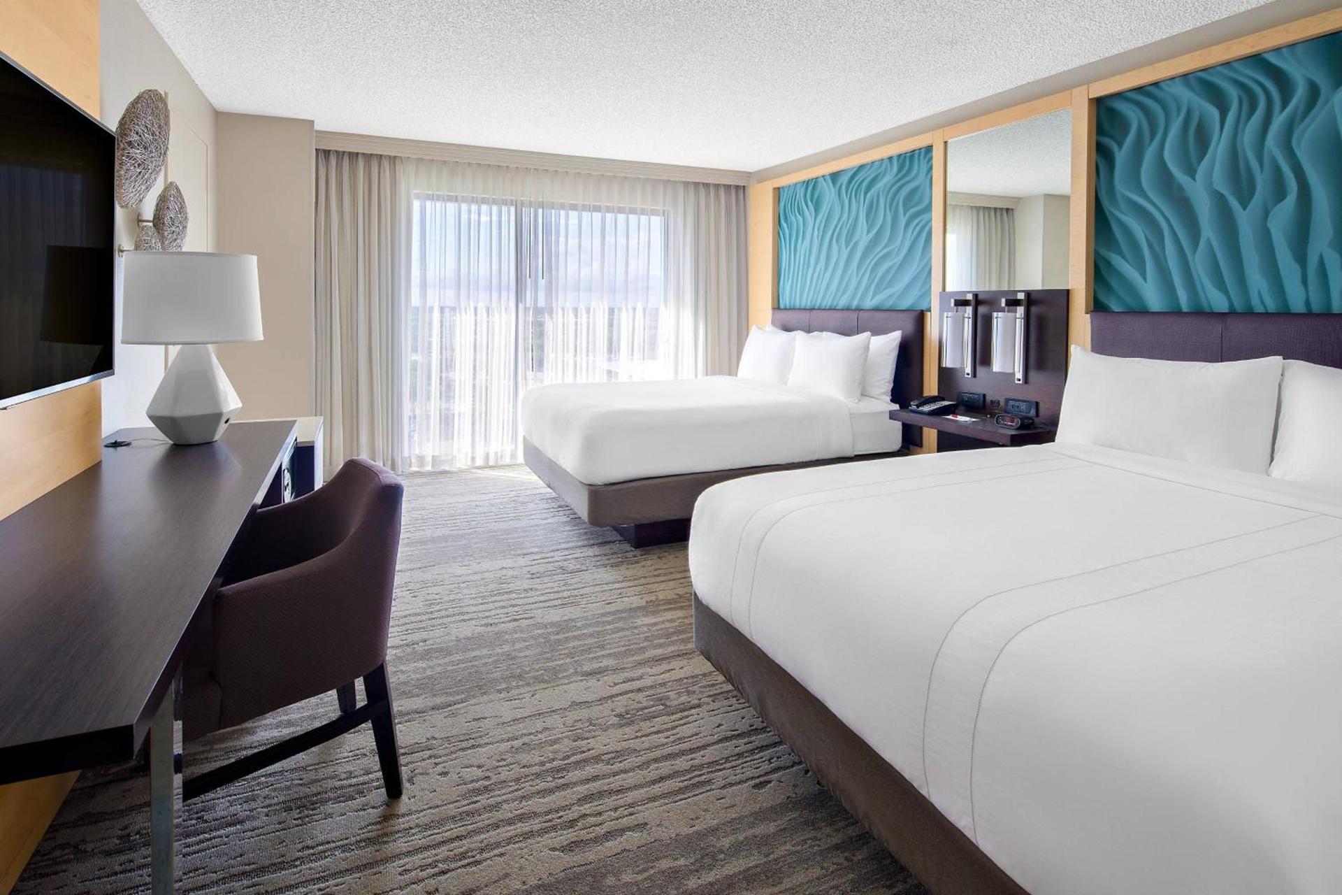 Boca Raton Marriott at Boca Center photo 10