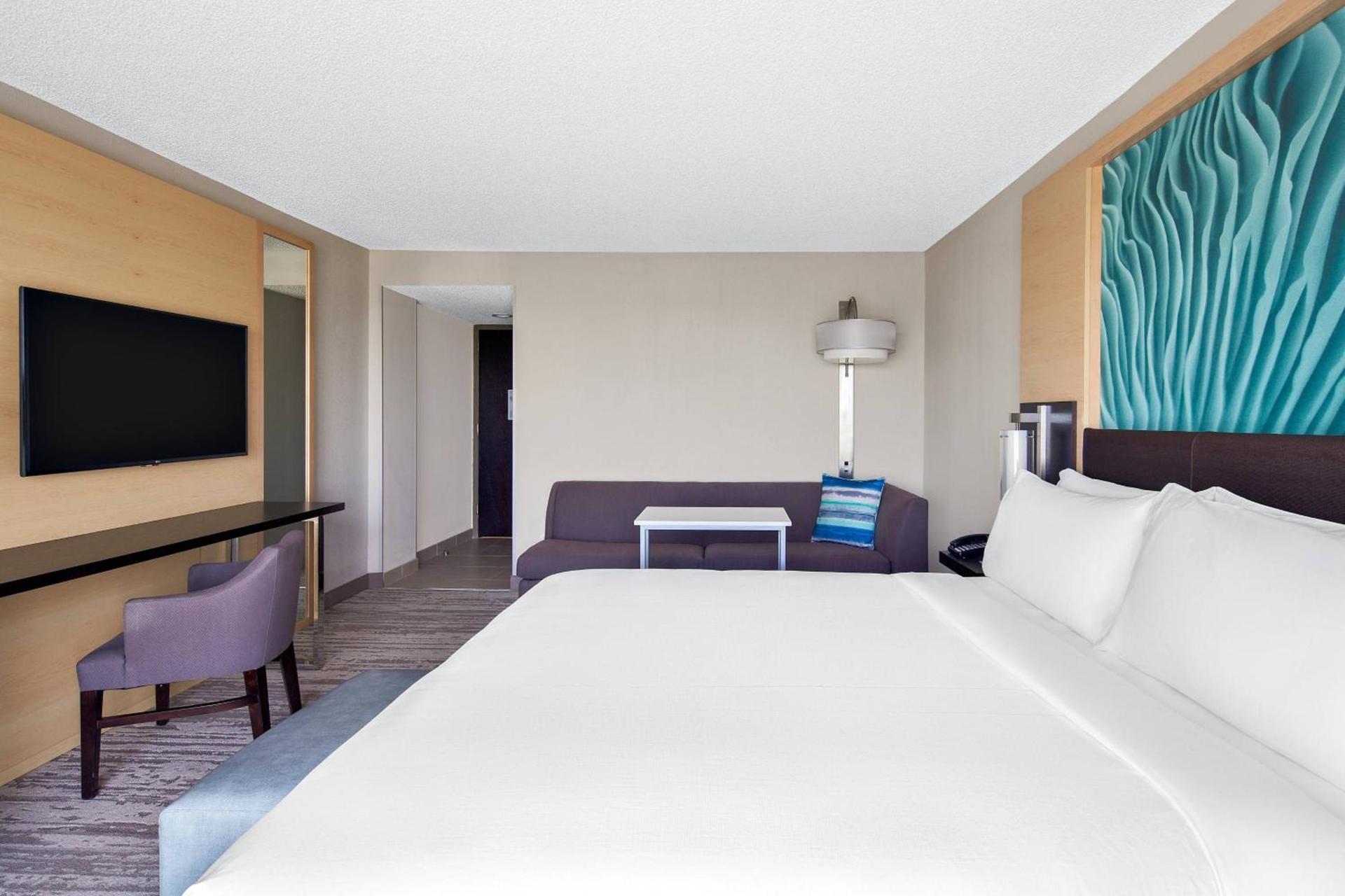 Boca Raton Marriott at Boca Center photo 14