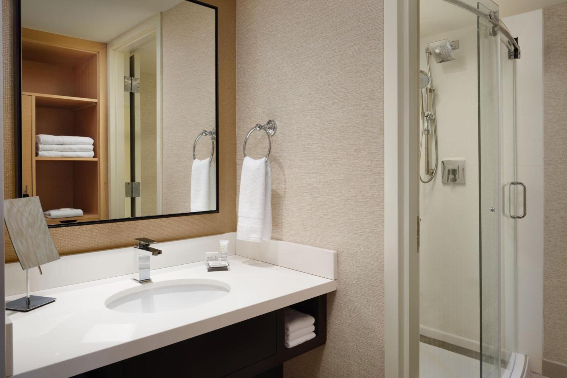 Boca Raton Marriott at Boca Center photo 23