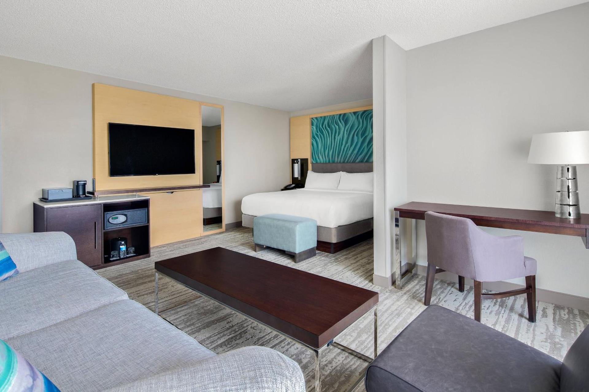 Boca Raton Marriott at Boca Center photo 24