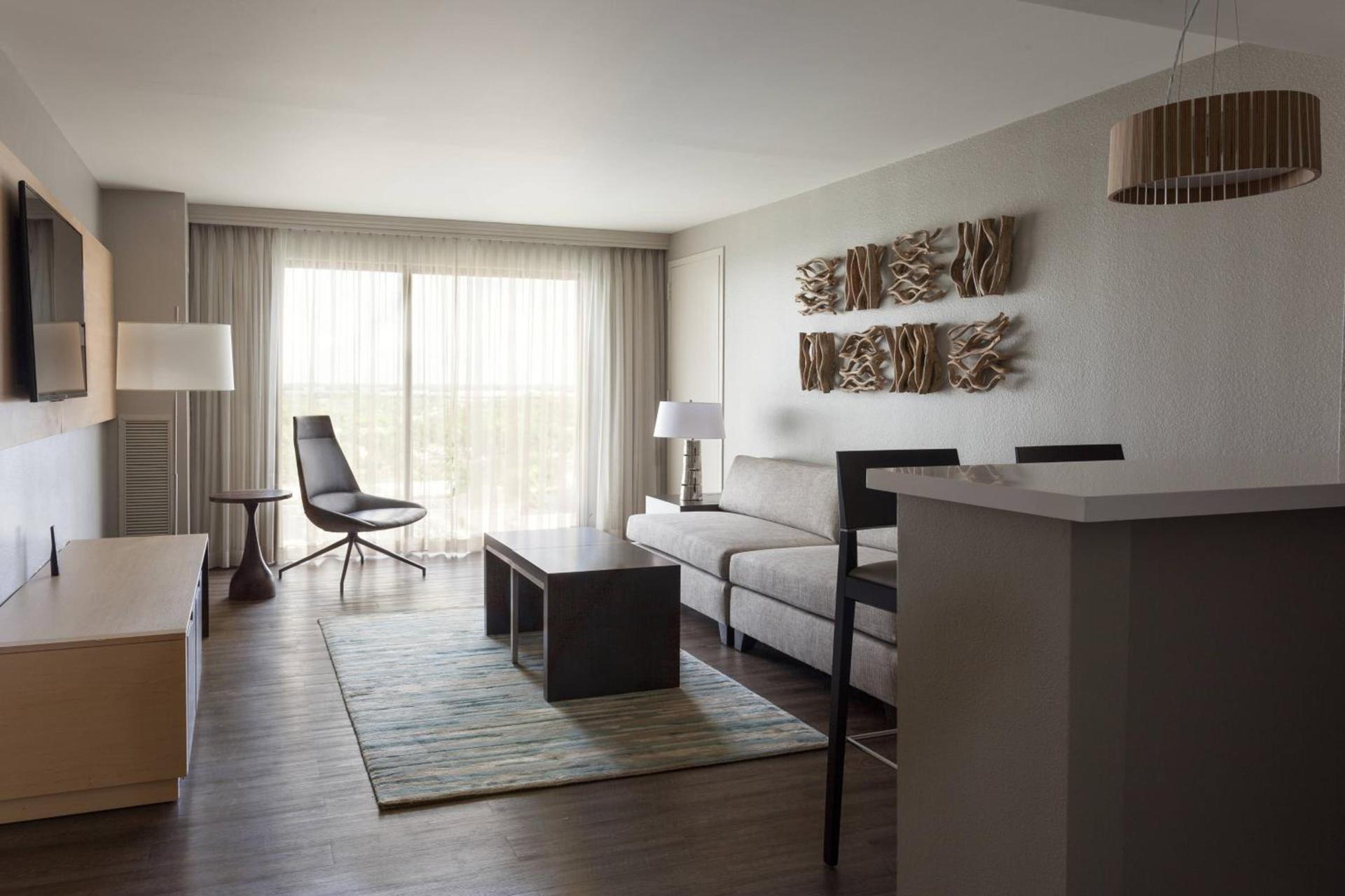 Boca Raton Marriott at Boca Center photo 26