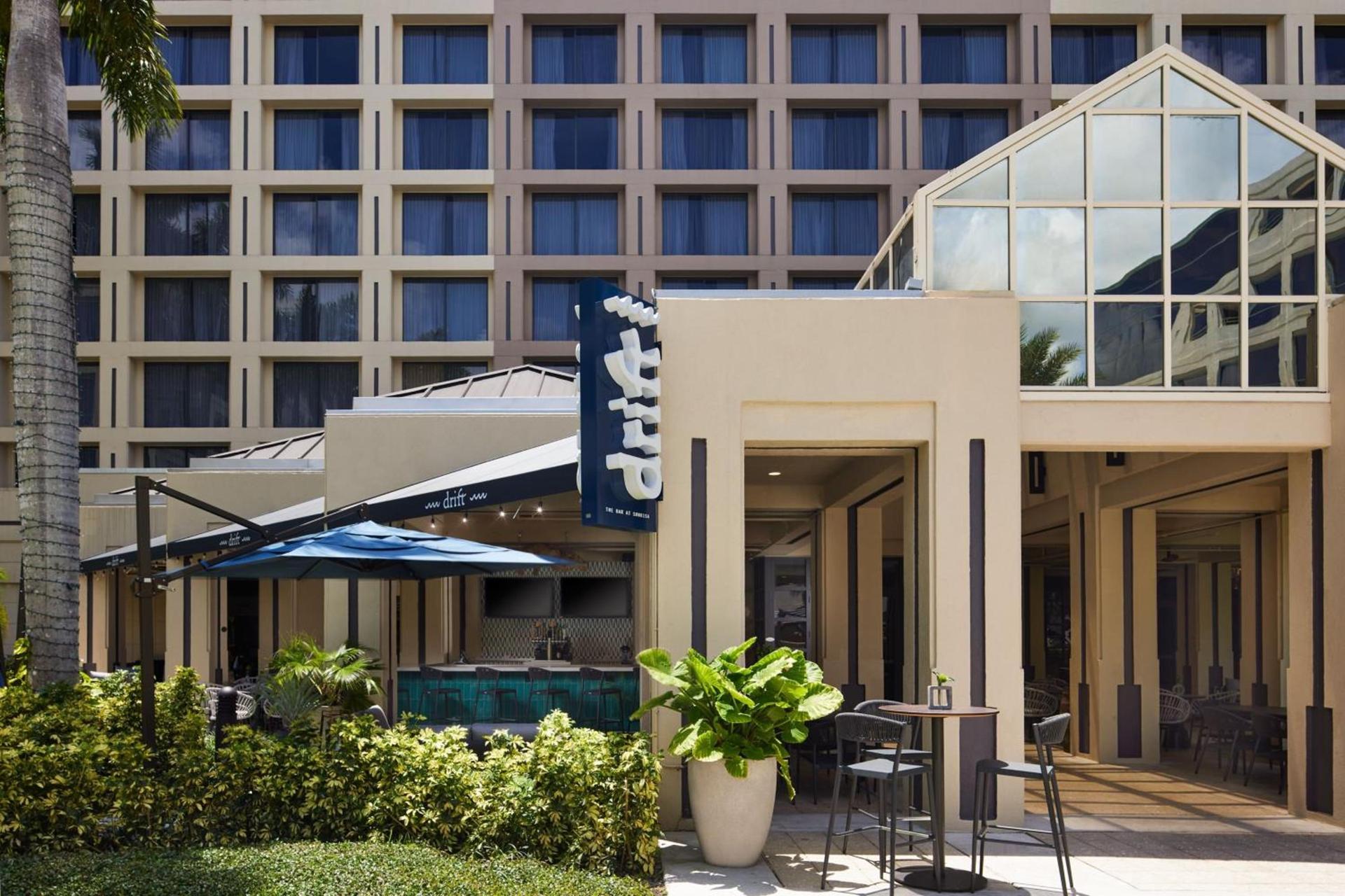 Boca Raton Marriott at Boca Center photo 38