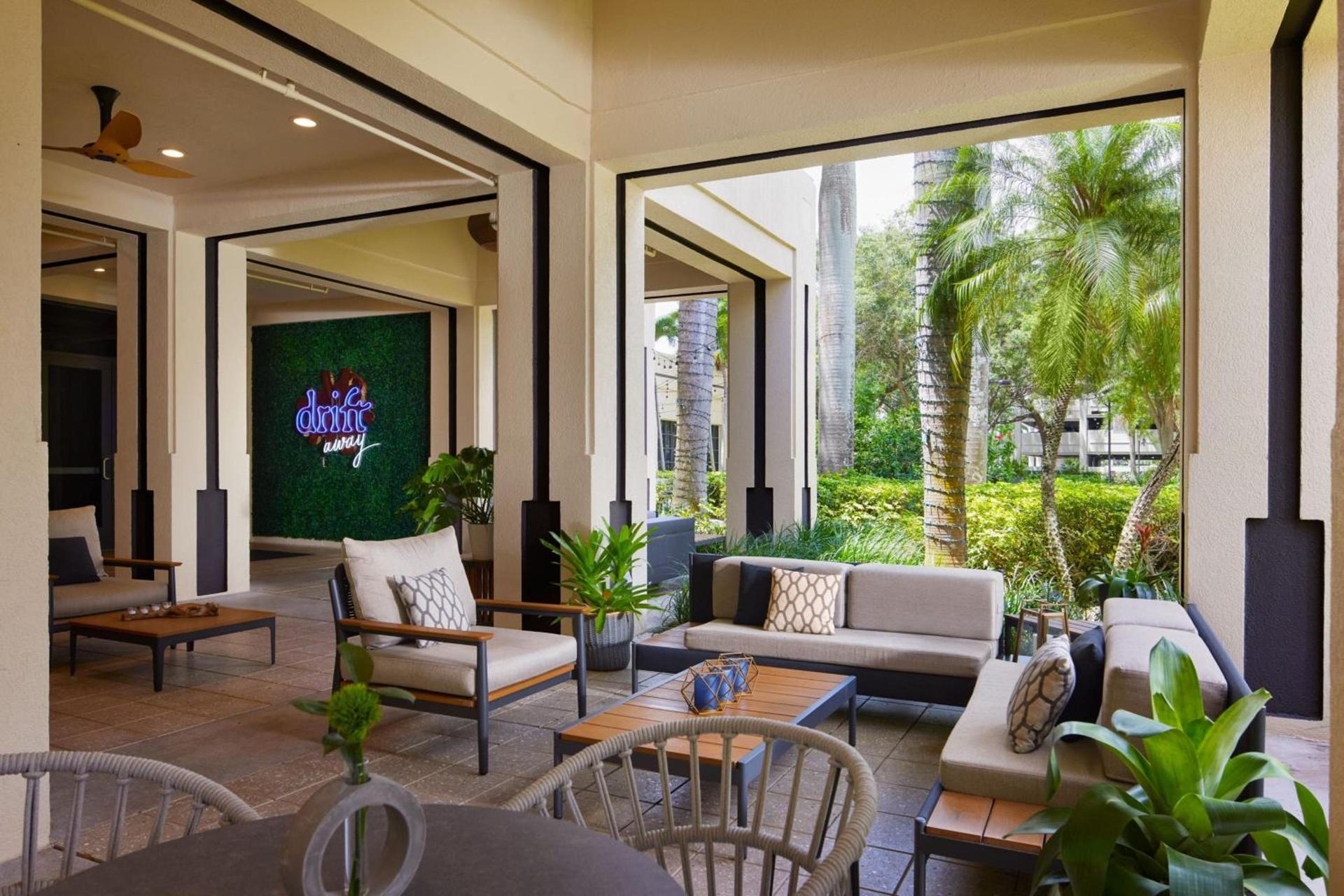 Boca Raton Marriott at Boca Center photo 42