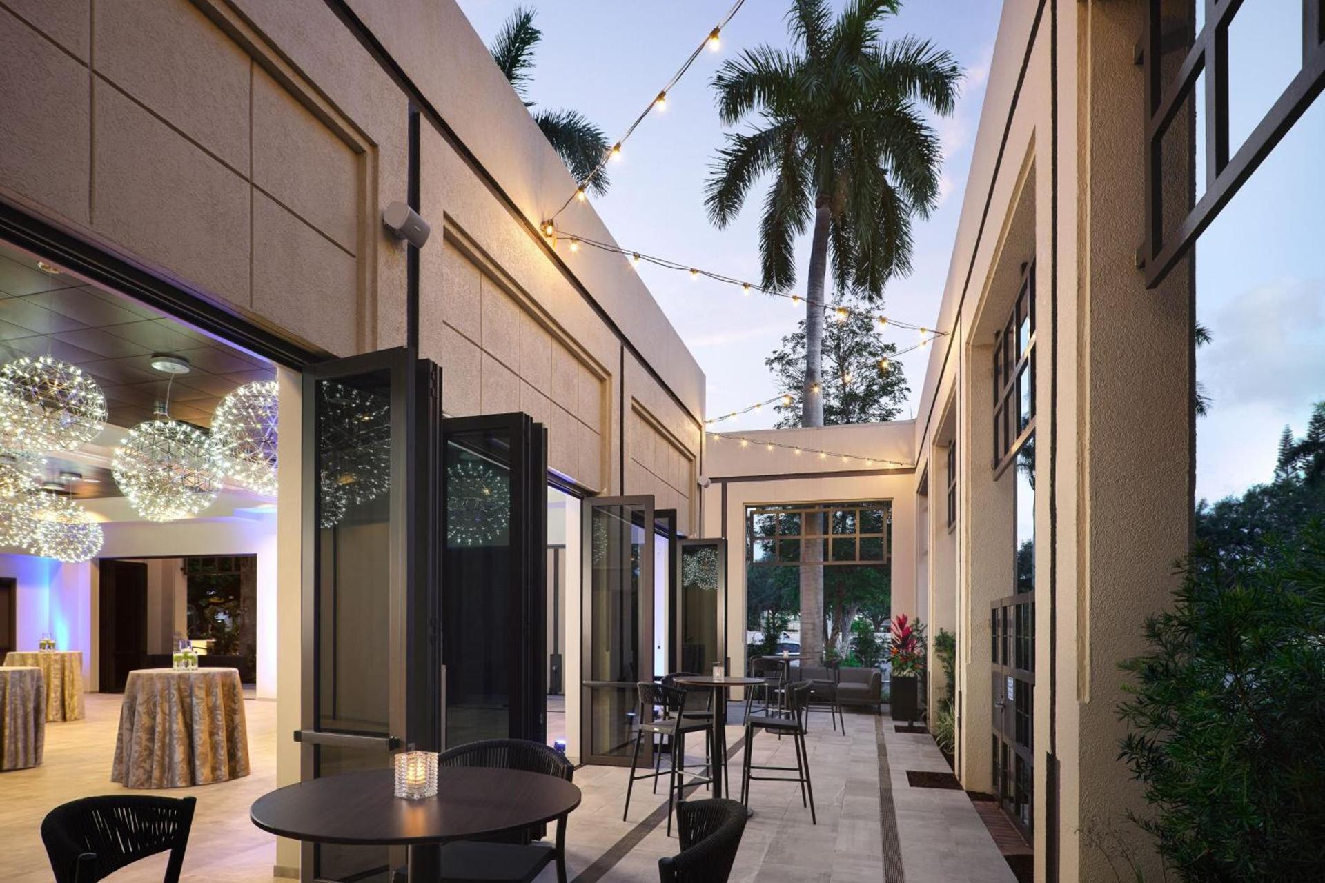Boca Raton Marriott at Boca Center photo 60