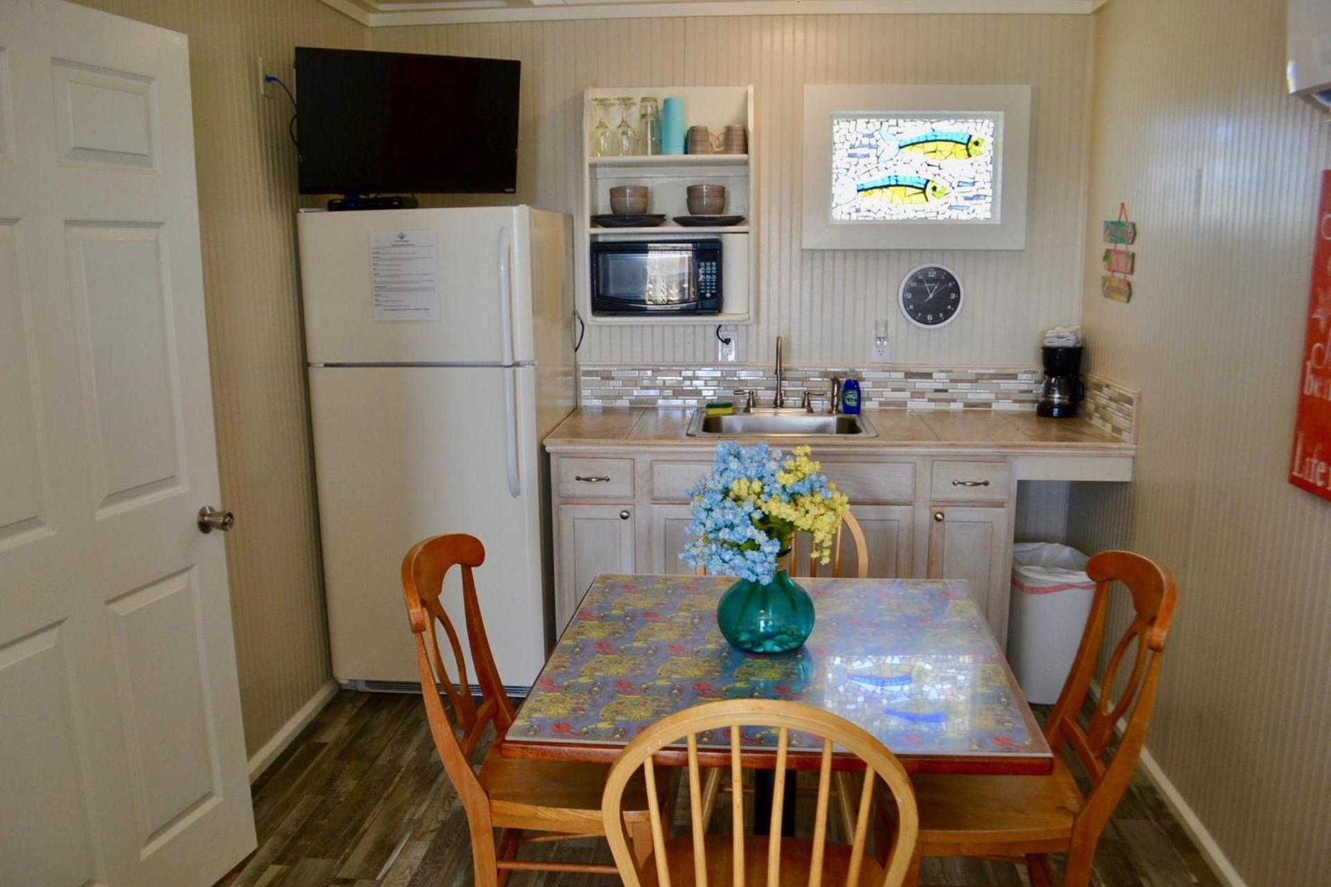 Blue Dolphin Inn and Cottages photo 28