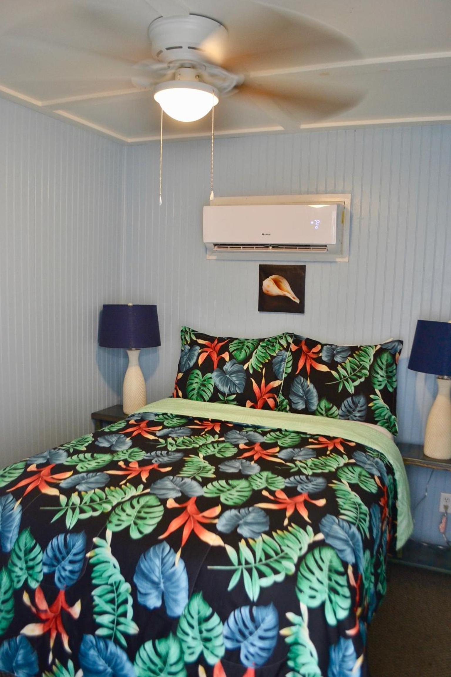 Blue Dolphin Inn and Cottages photo 29