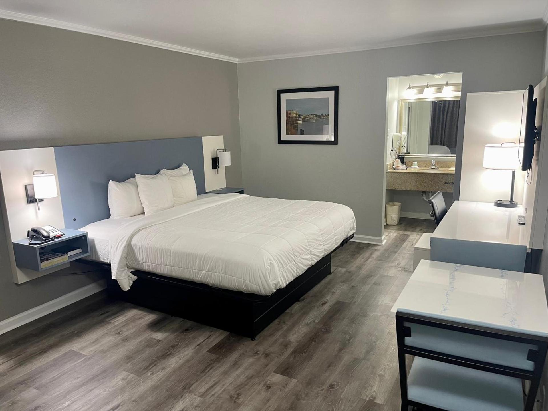 Quality Inn & Suites Georgetown photo 22