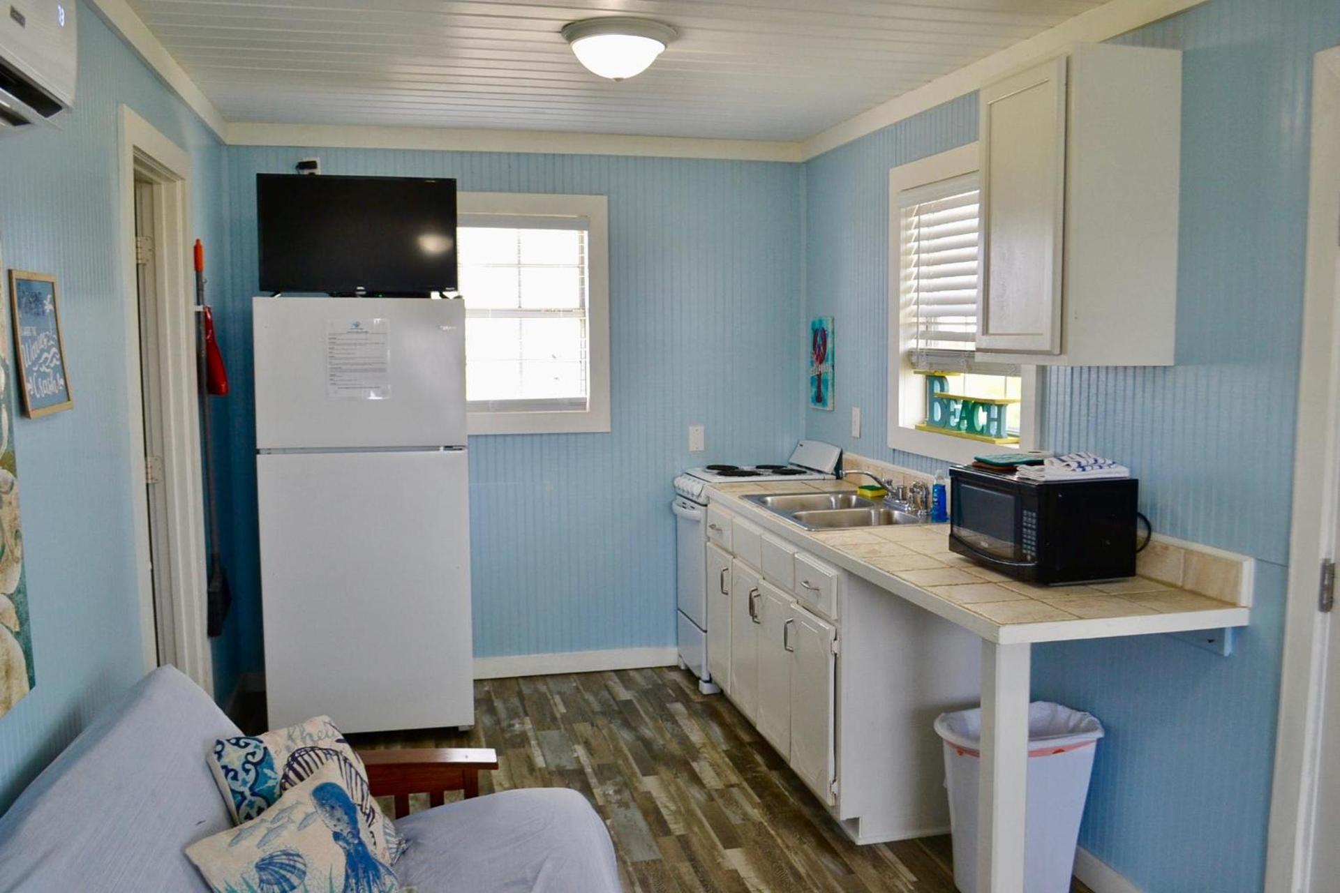 Blue Dolphin Inn and Cottages photo 38
