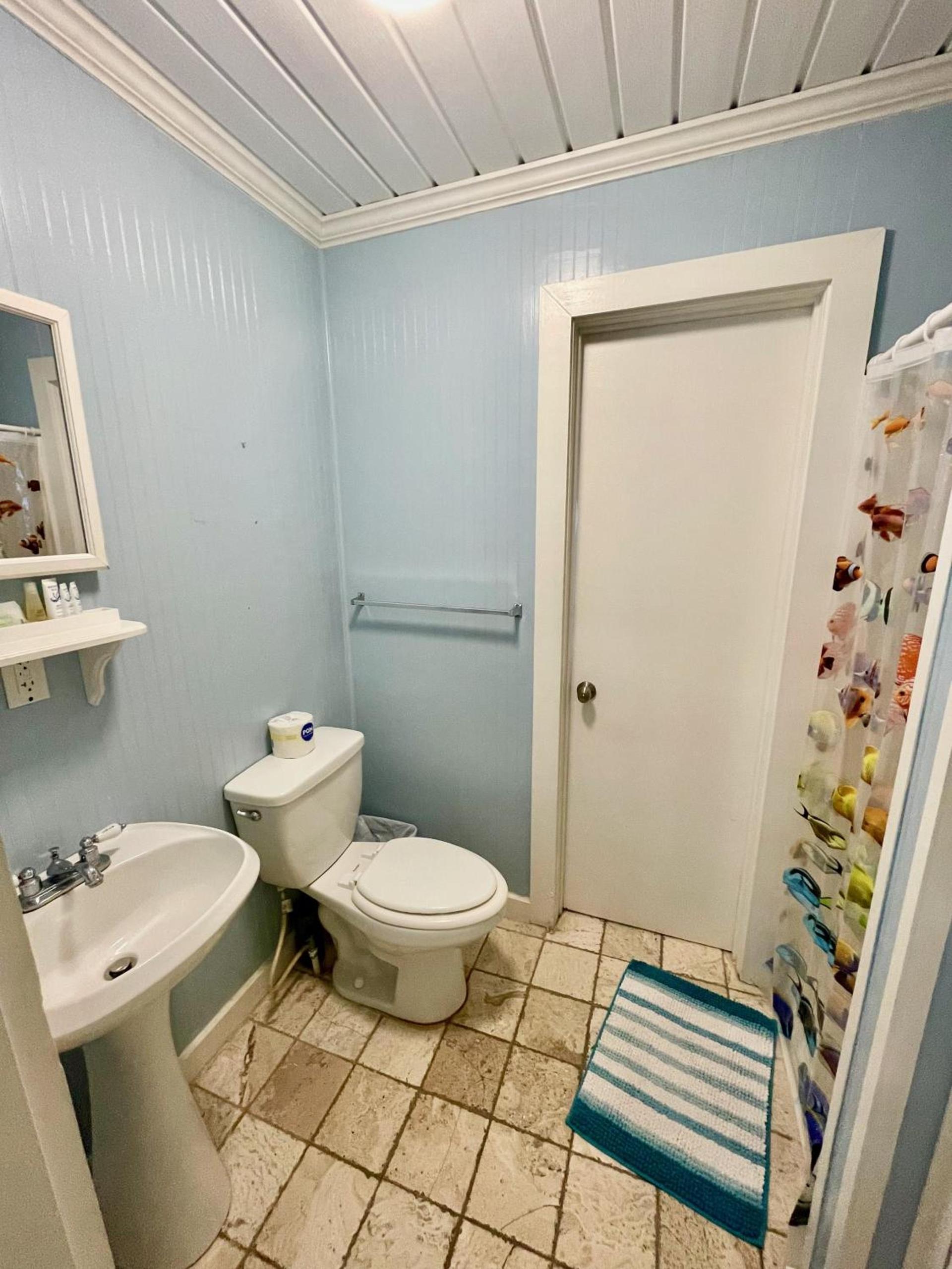 Blue Dolphin Inn and Cottages photo 41