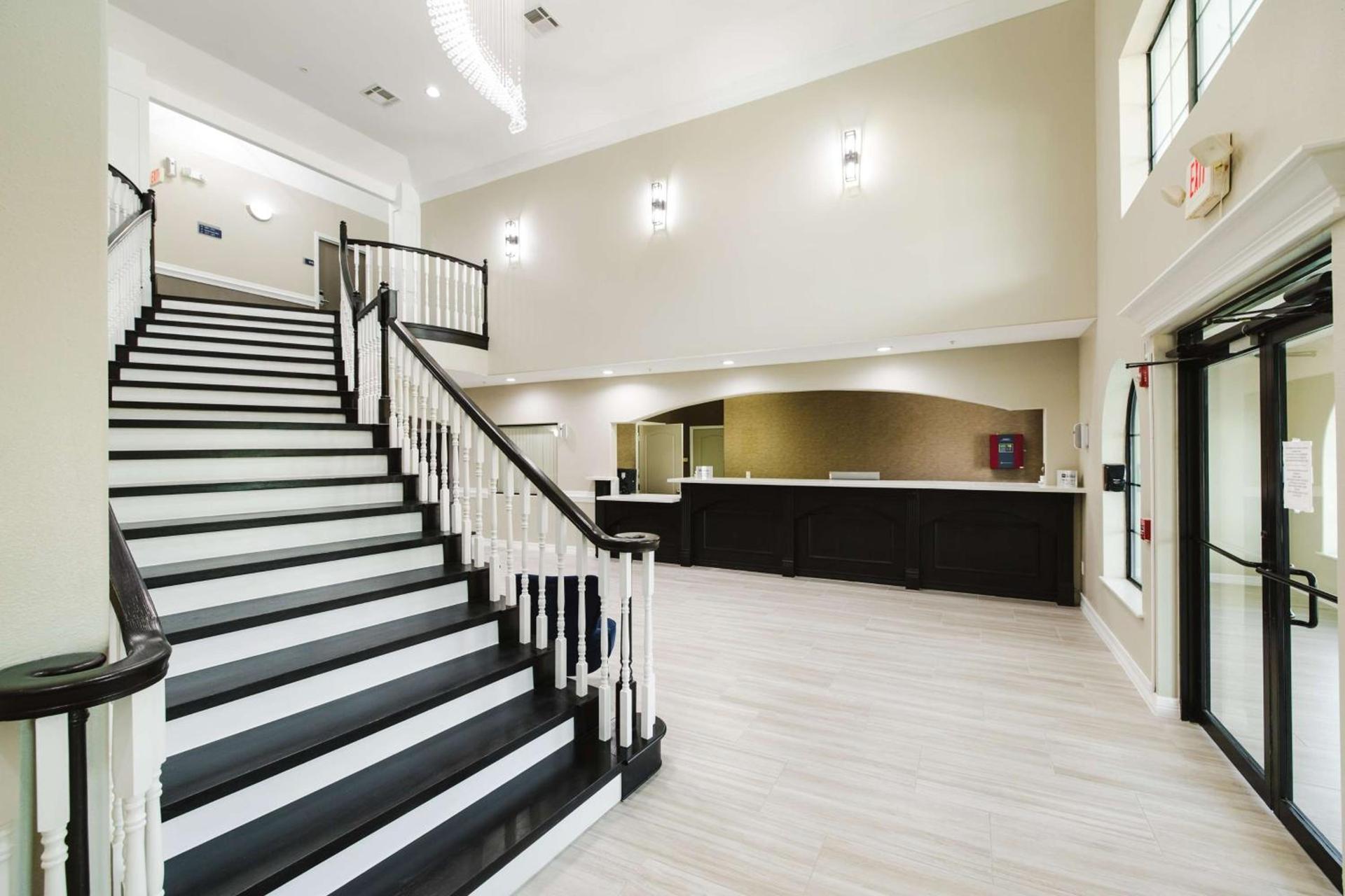 SureStay Studio by Best Western Conroe Downtown photo 11