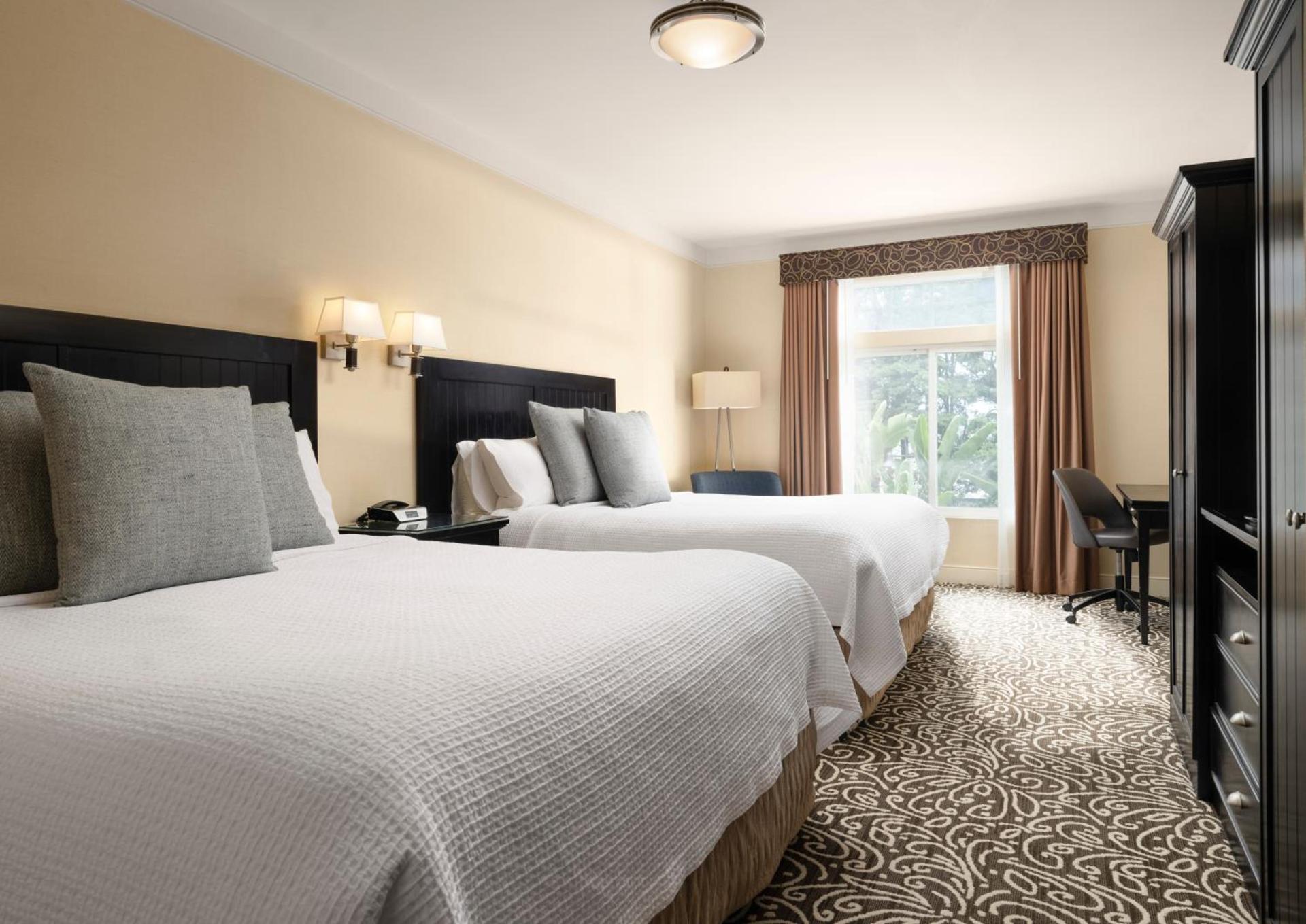 West Inn & Suites photo 7