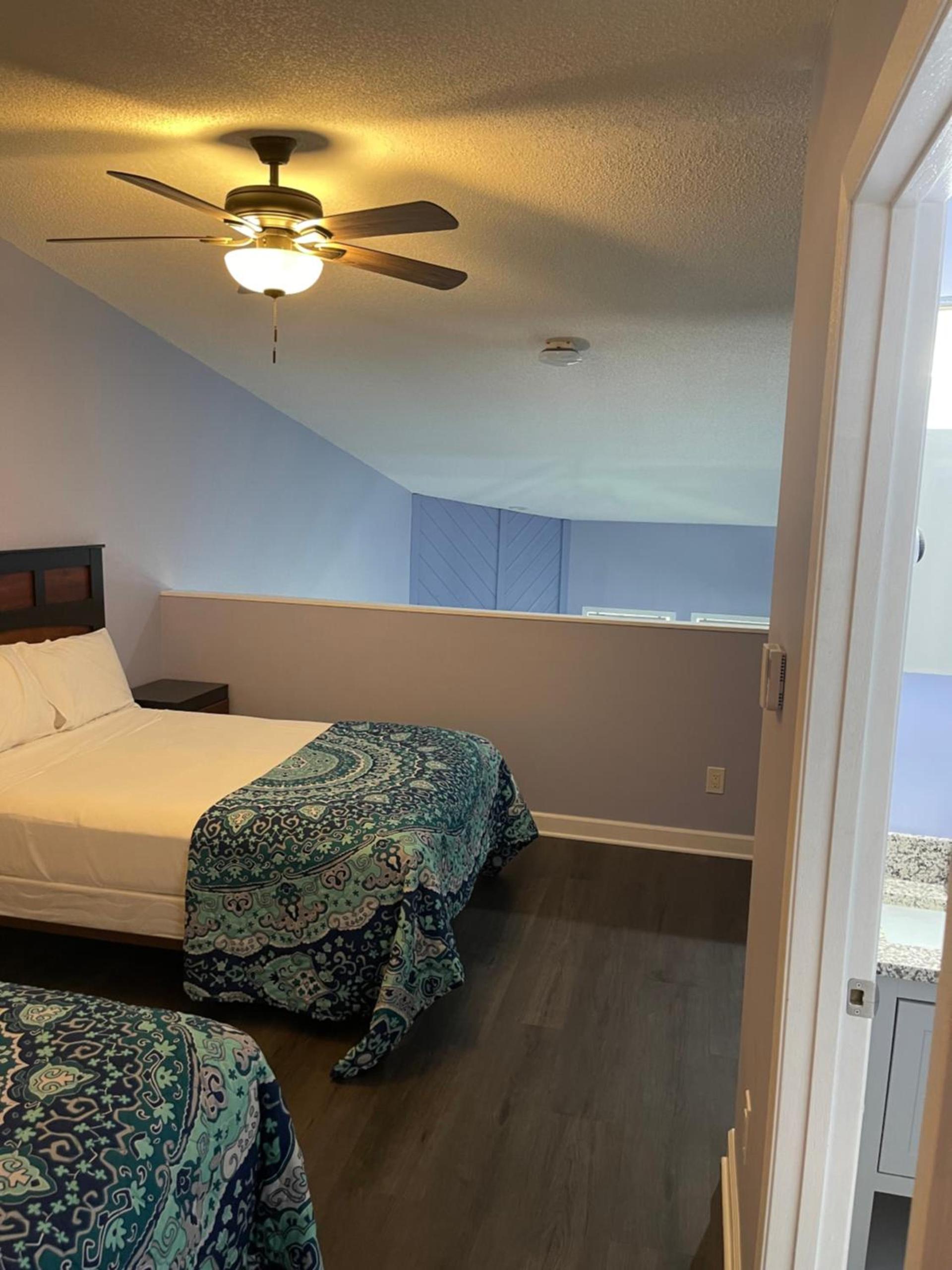 Caribbean Club Resort photo 61