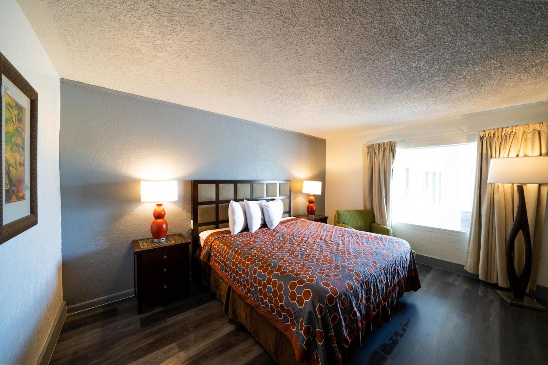 OYO Hotel Ocala, FL I-75 photo 35
