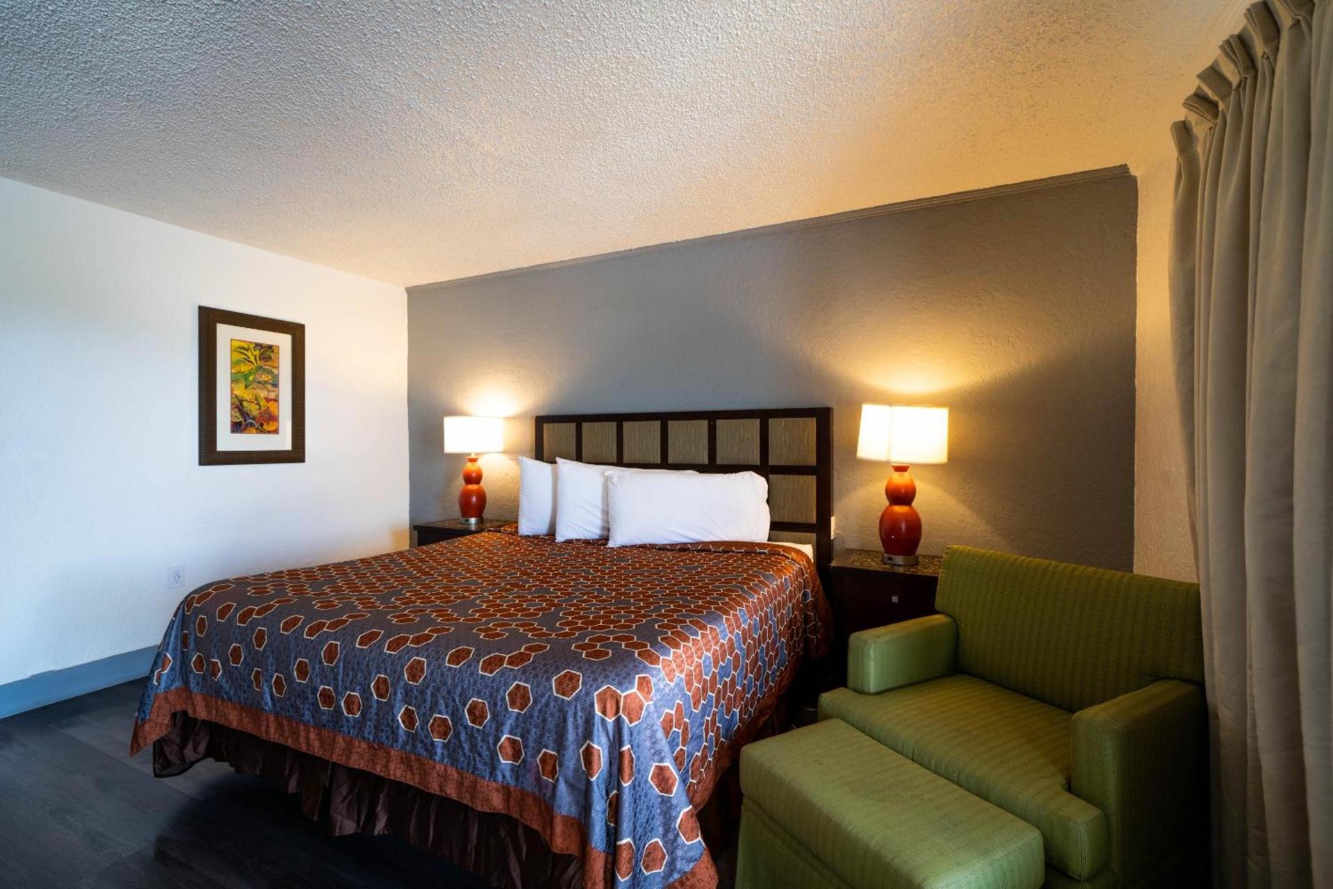 OYO Hotel Ocala, FL I-75 photo 41