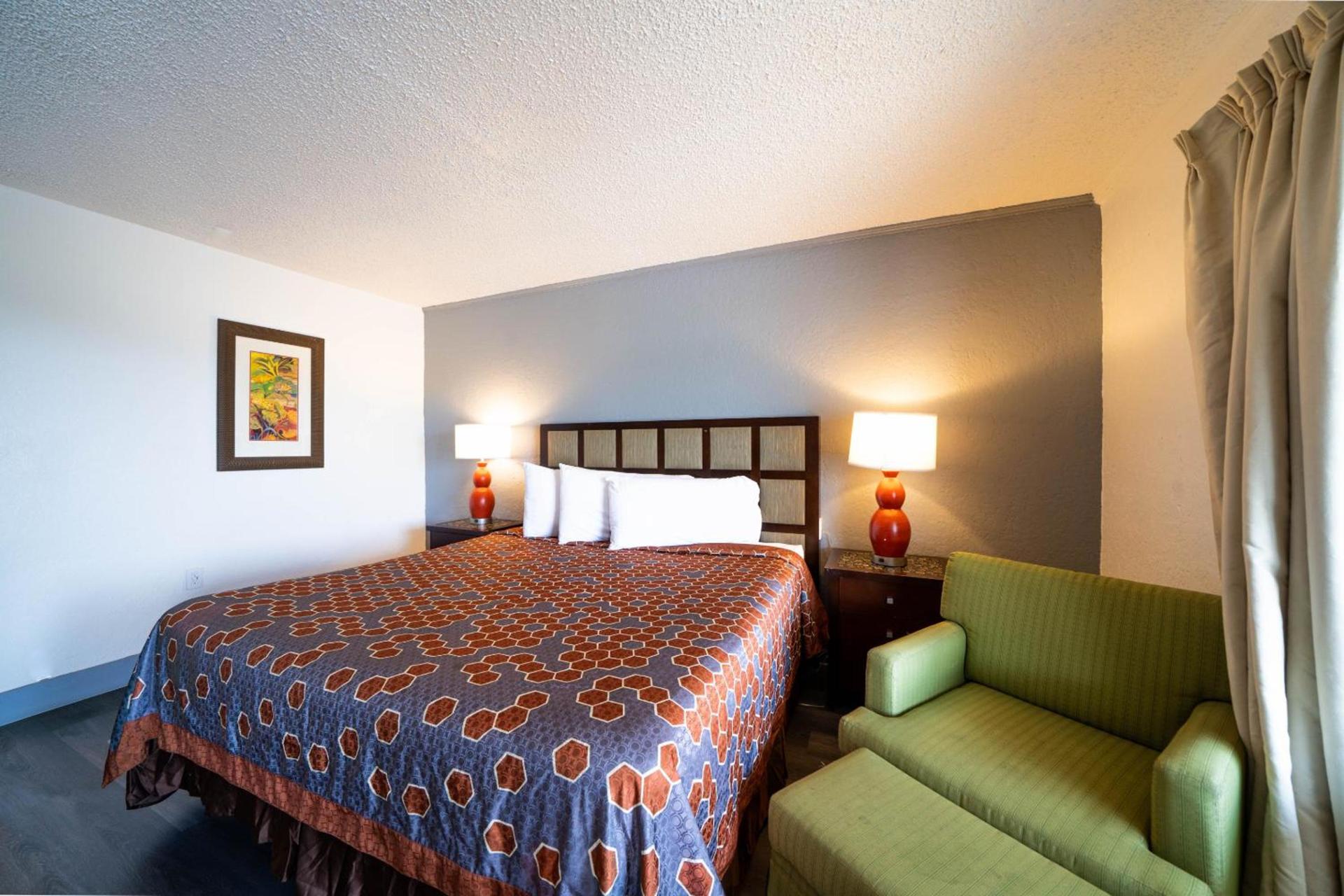 OYO Hotel Ocala, FL I-75 photo 42