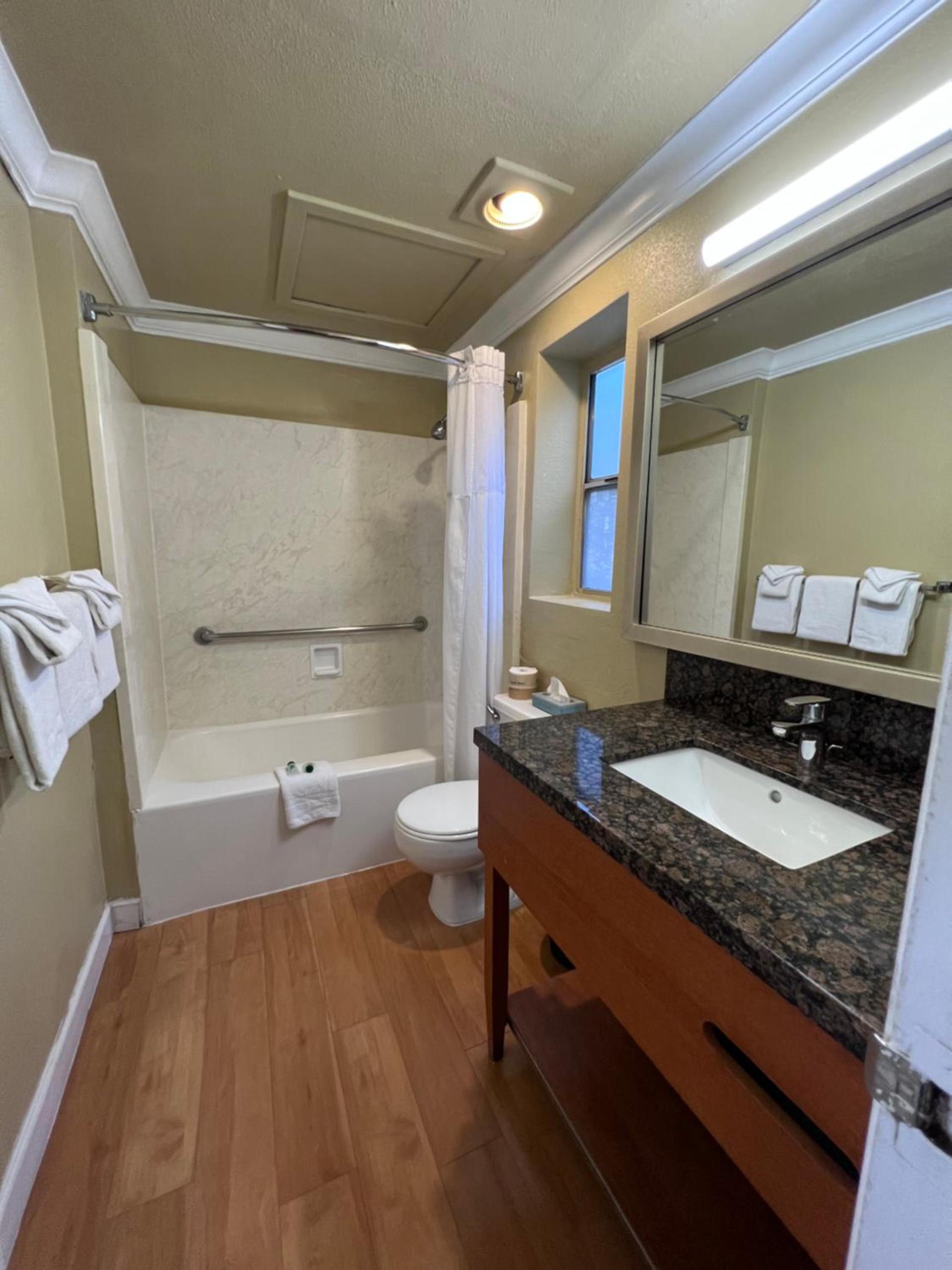 Inn at San Luis Obispo photo 24