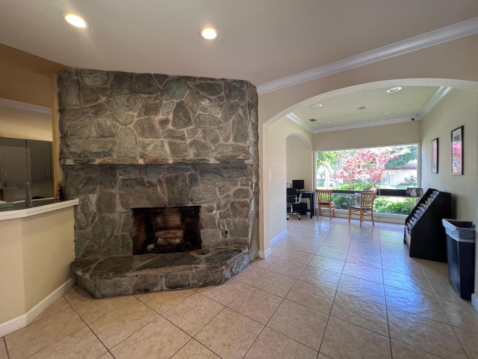 Inn at San Luis Obispo photo 10