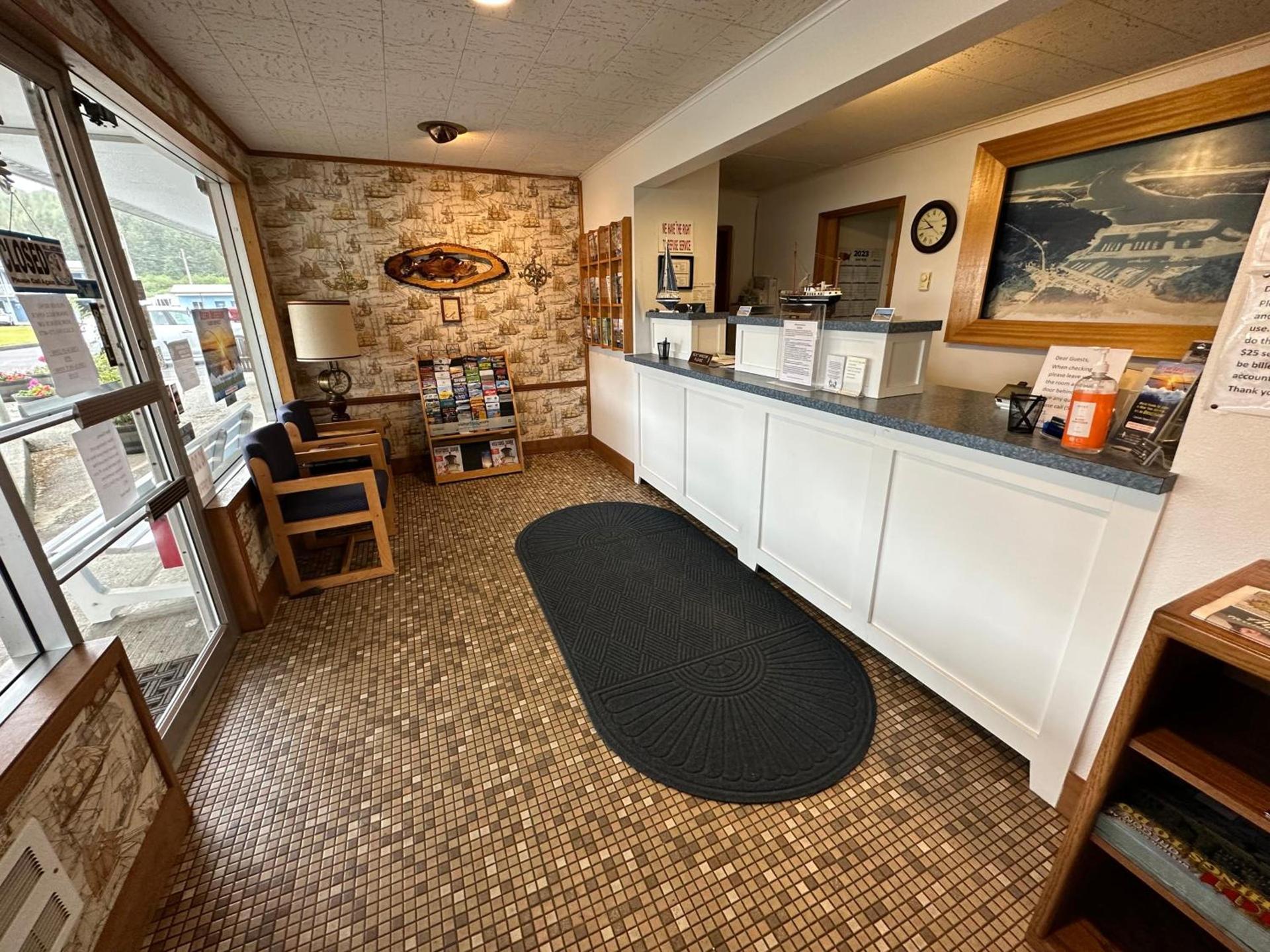 Winchester Bay Inn photo 9