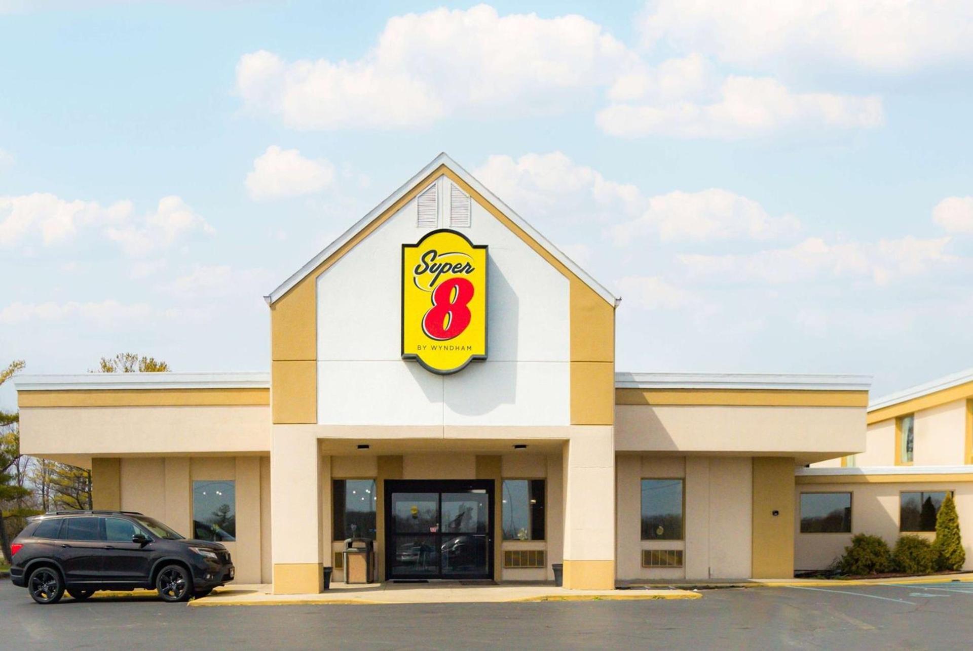Super 8 by Wyndham Indianapolis South photo 4