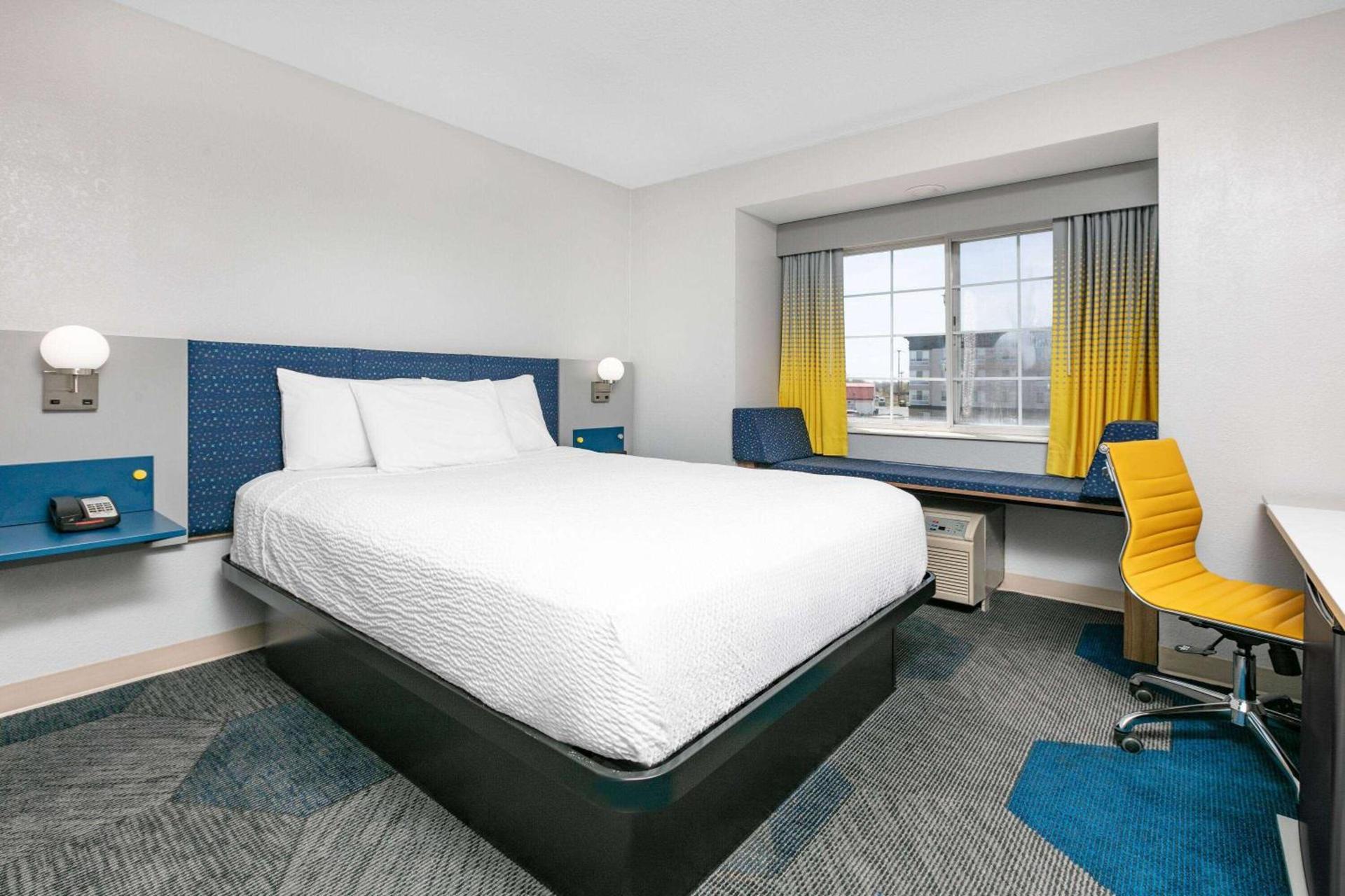 Microtel Inn by Wyndham Beckley photo 23