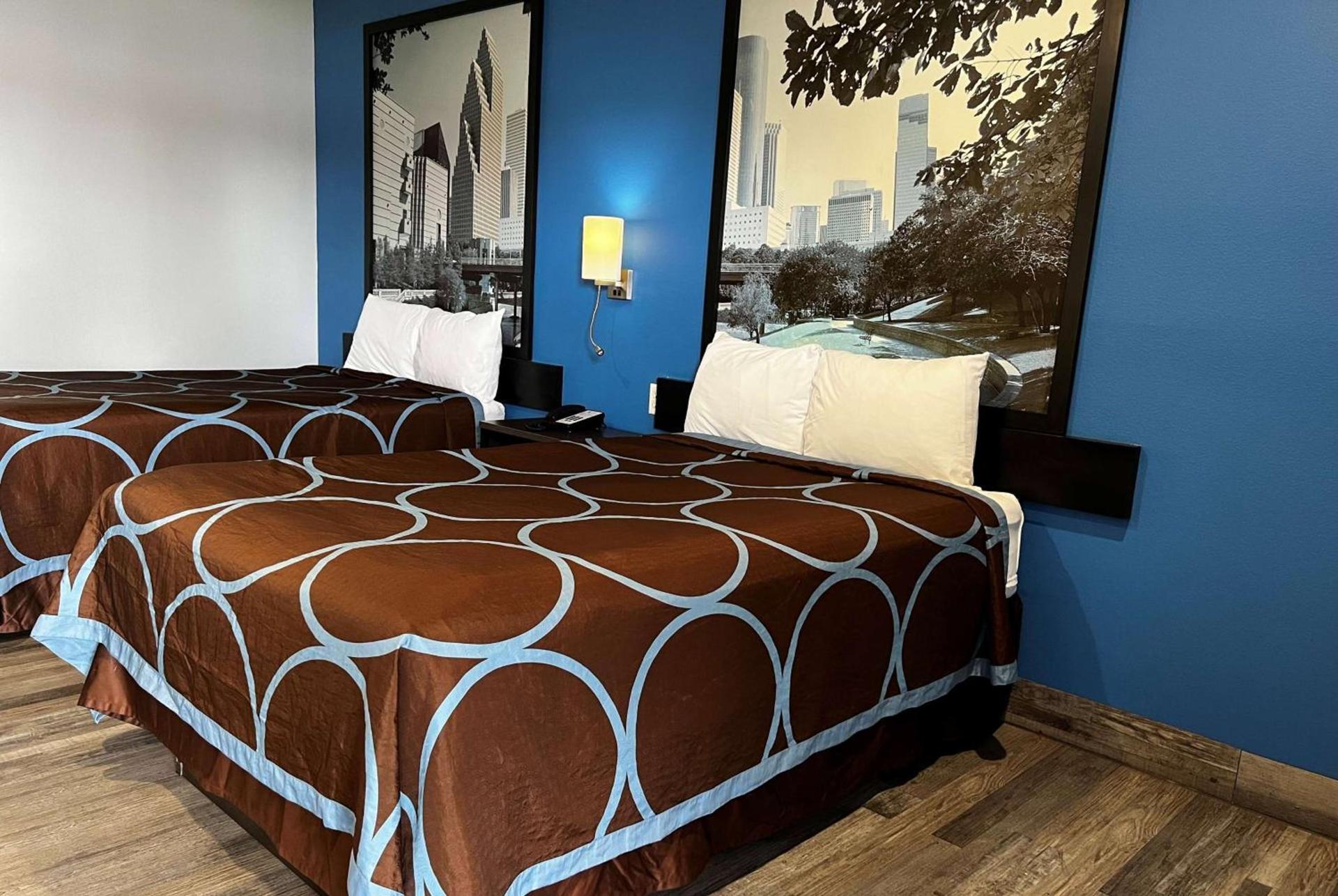 Crystal Inn Houston North I-45 photo 24