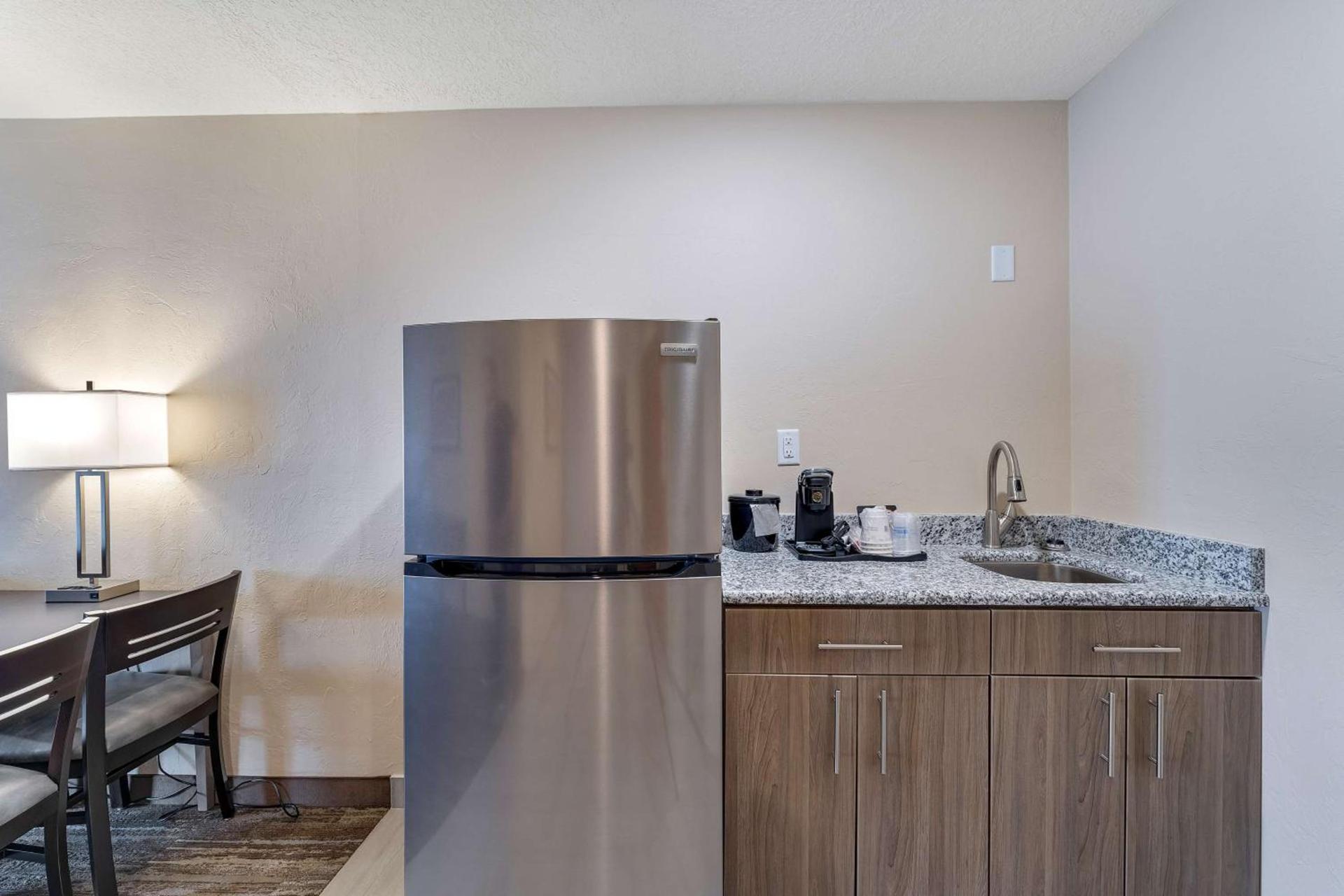 SureStay Plus Hotel by Best Western Price photo 35