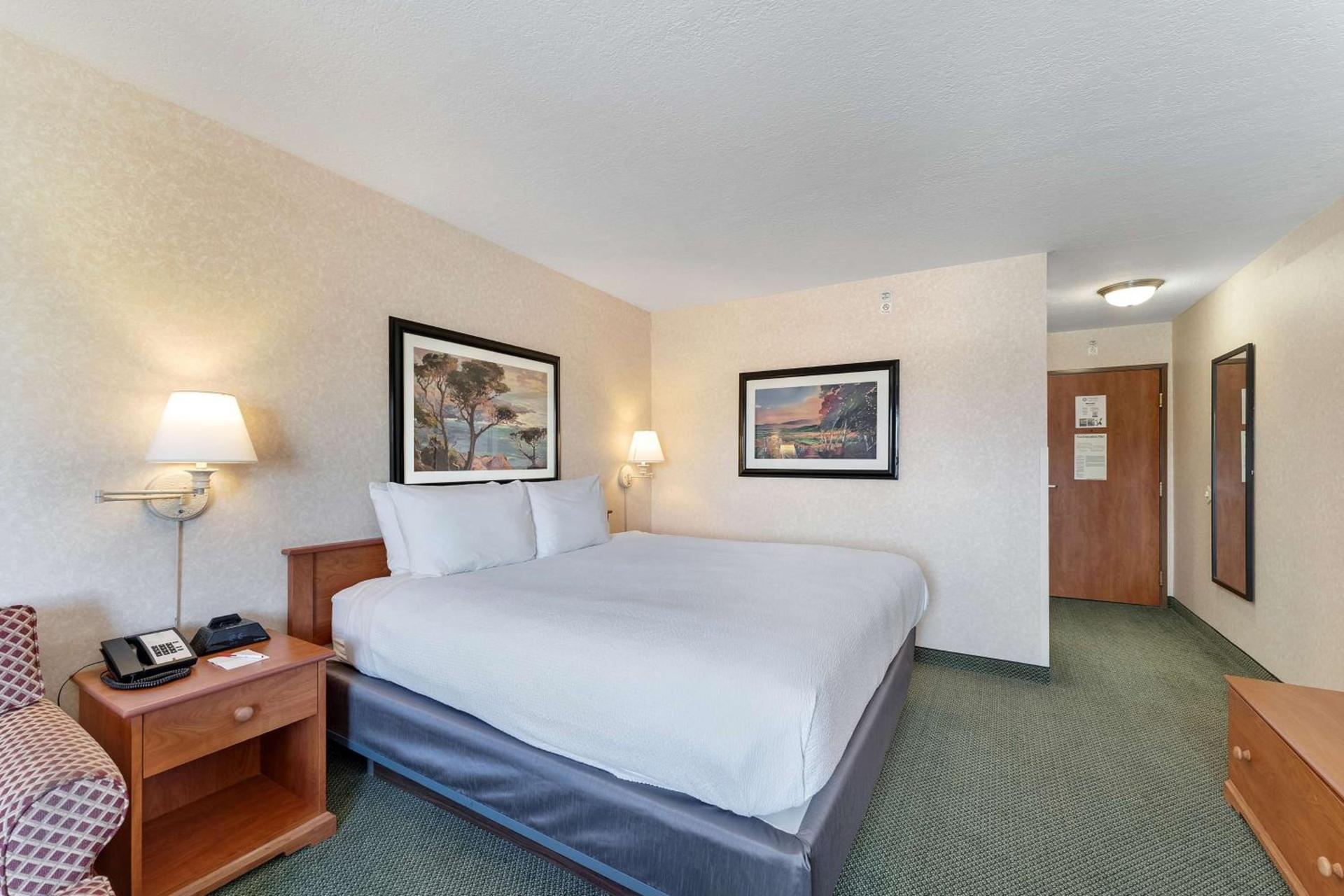 SureStay Plus Hotel by Best Western Price photo 20