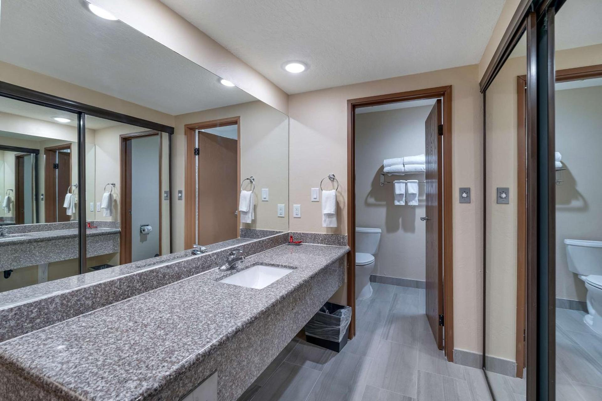 SureStay Plus Hotel by Best Western Price photo 42