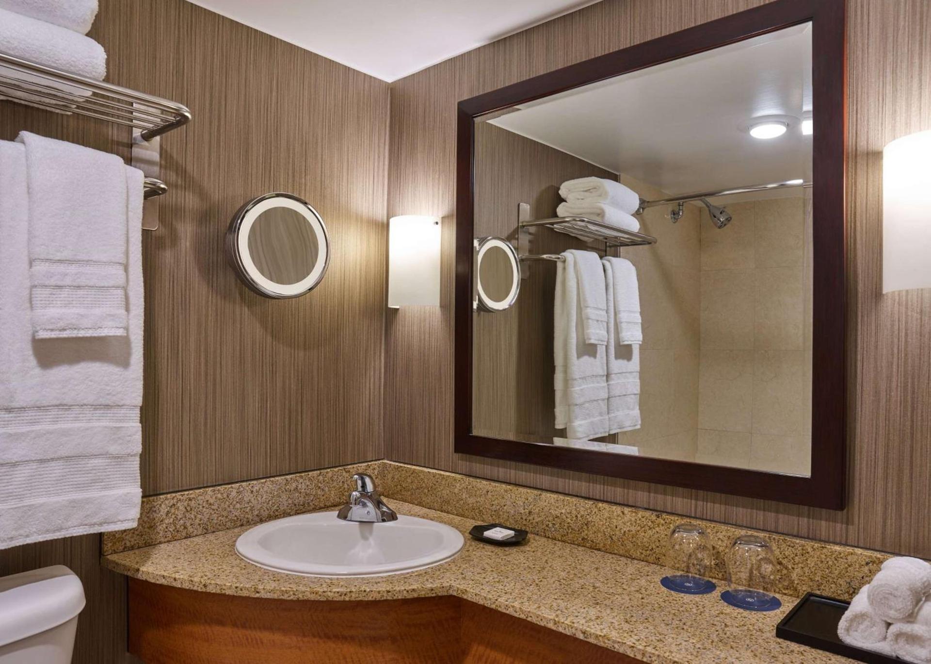 Courtland Grand Hotel, Trademark Collection by Wyndham photo 34