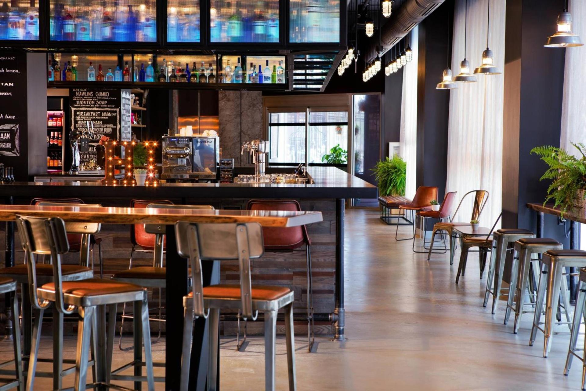MOXY New Orleans Downtown/French Quarter Area photo 2