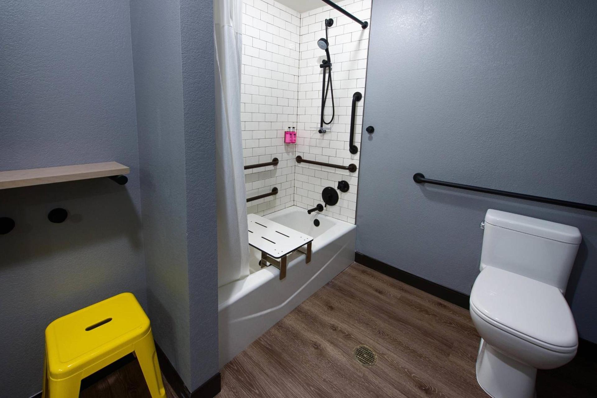 MOXY New Orleans Downtown/French Quarter Area photo 28