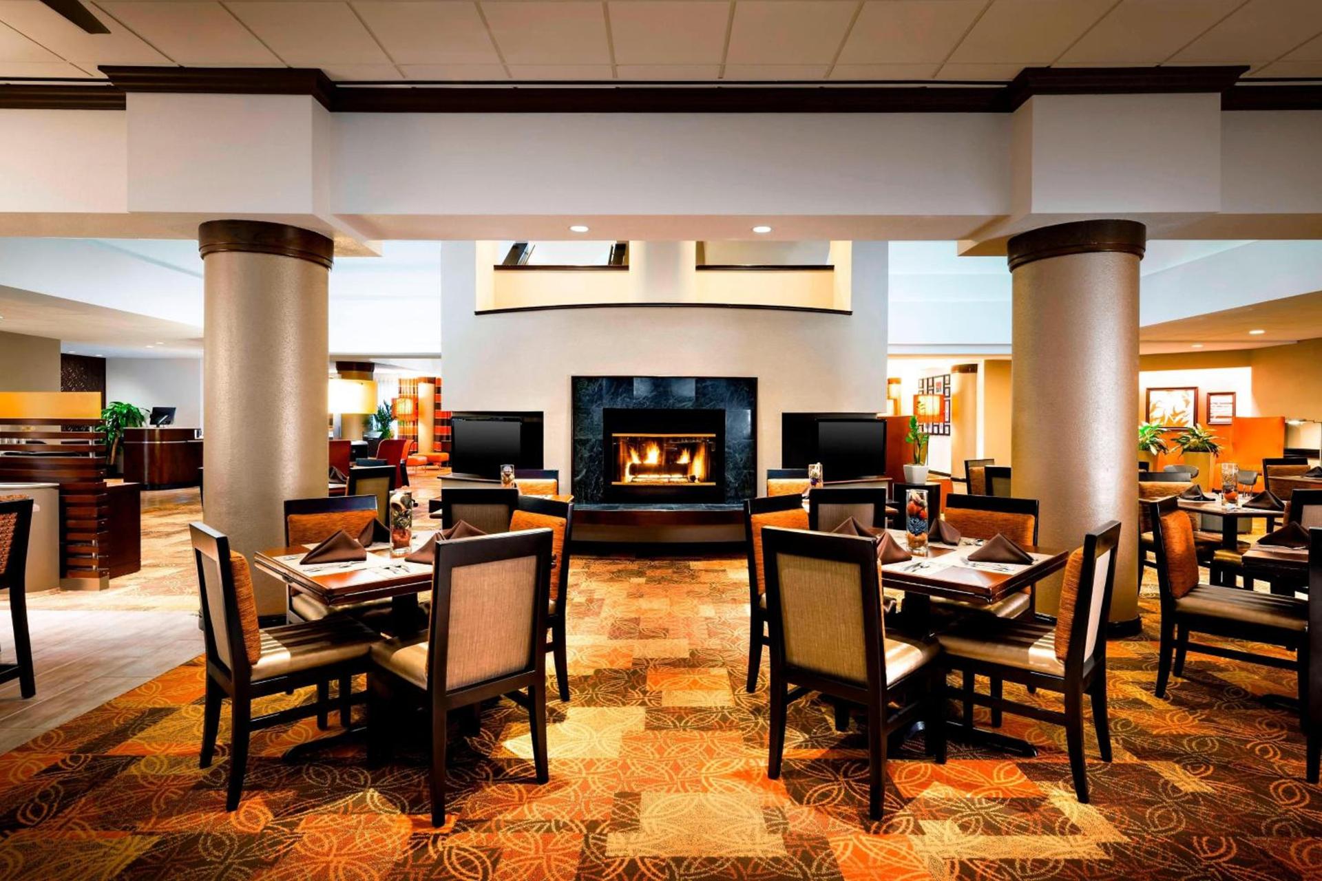 Sheraton Suites Orlando Airport Hotel photo 17
