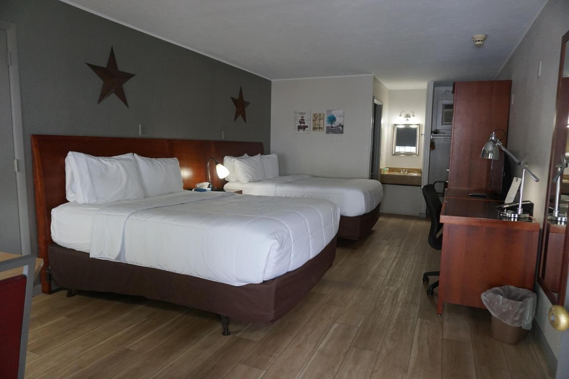 Harvest Drive Family Inn - Renovated Rooms photo 19